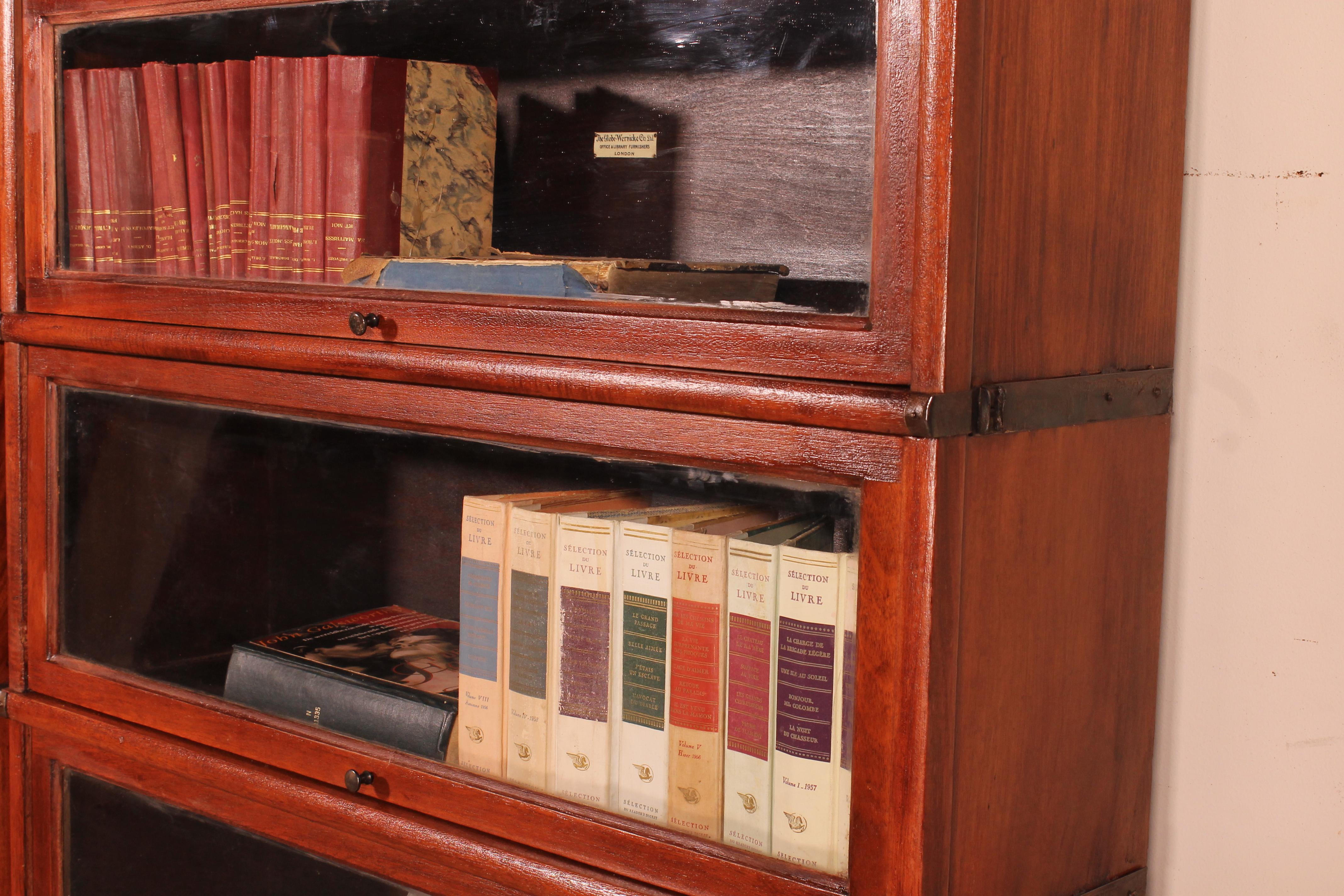 20th Century Pair of Globe Wernicke Bookcases in Mahogany