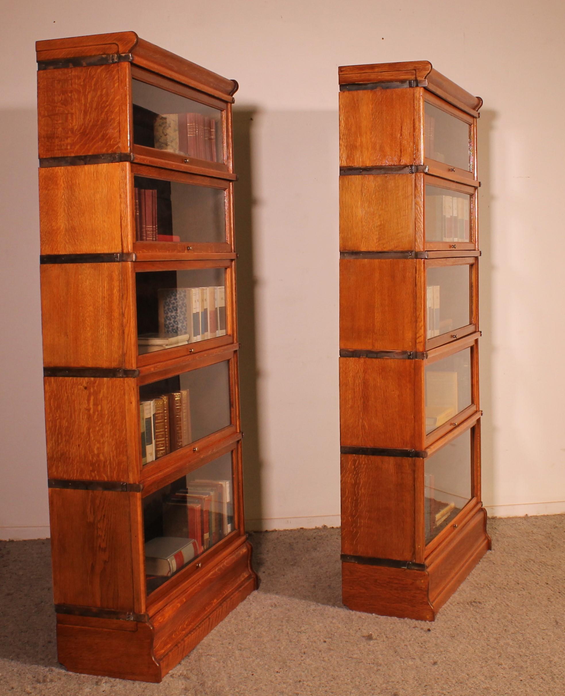 Pair Of Globe Wernicke Bookcases In Oak -19th Century For Sale 6