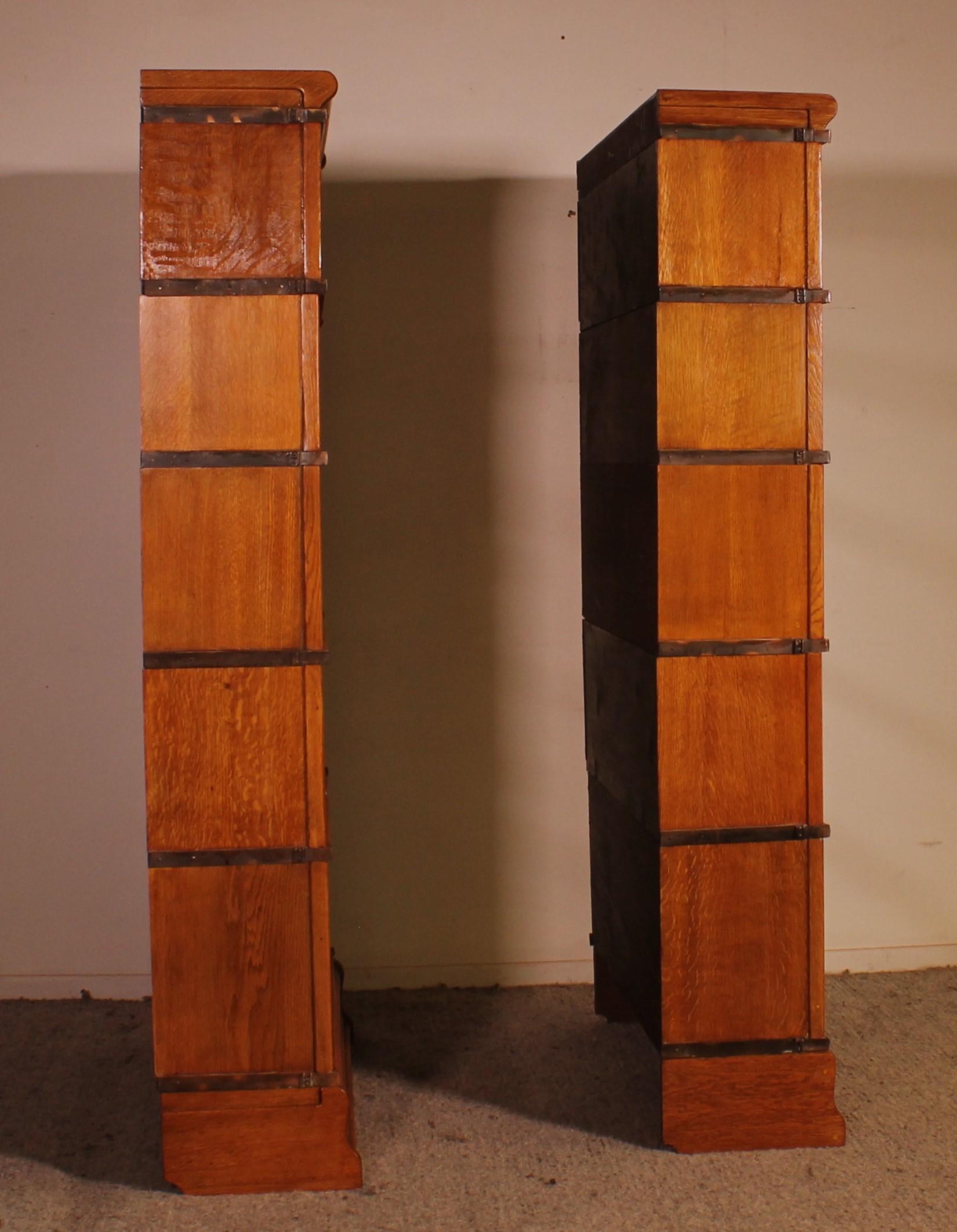 Pair Of Globe Wernicke Bookcases In Oak -19th Century For Sale 7