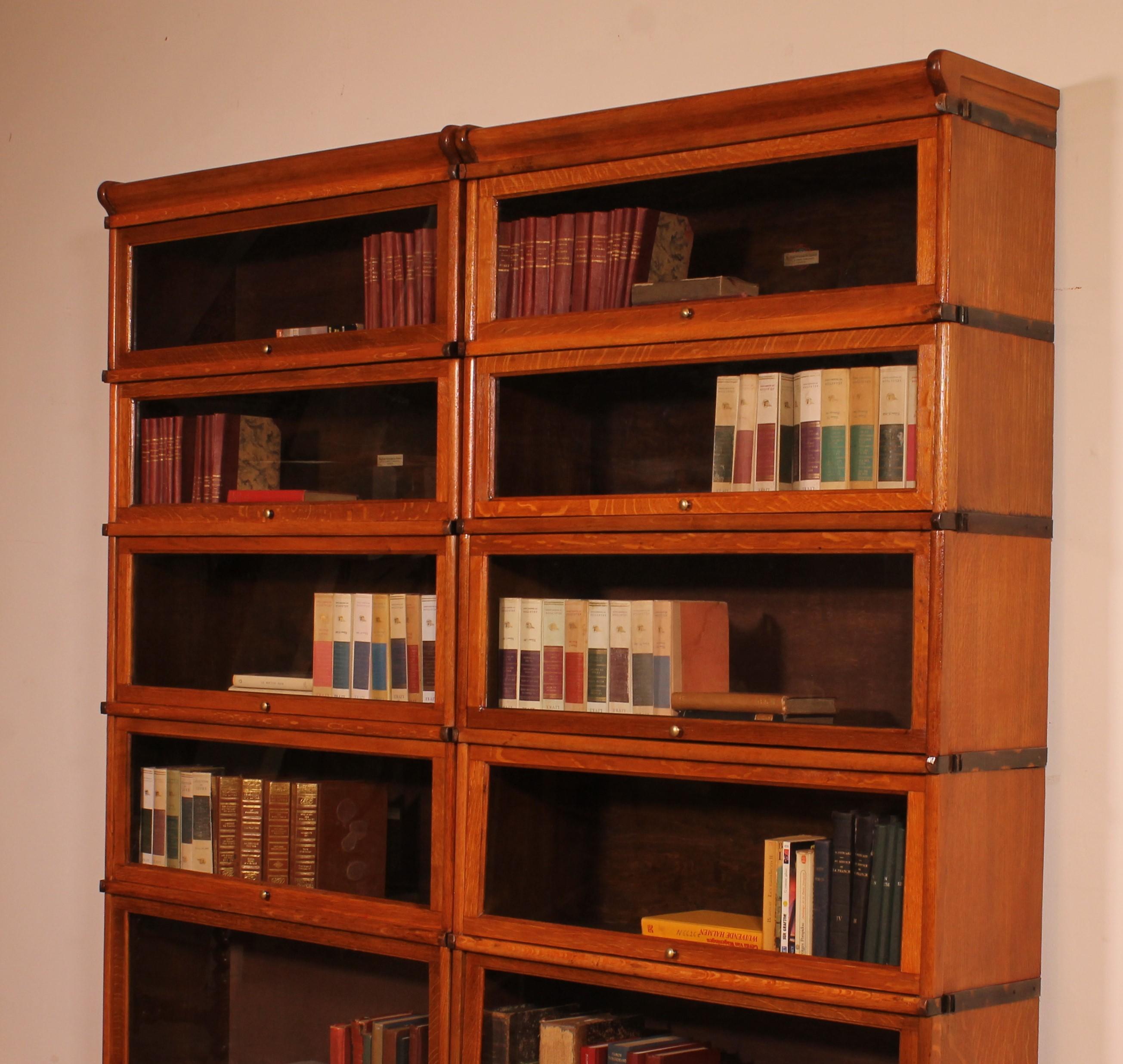 Pair Of Globe Wernicke Bookcases In Oak -19th Century For Sale 3