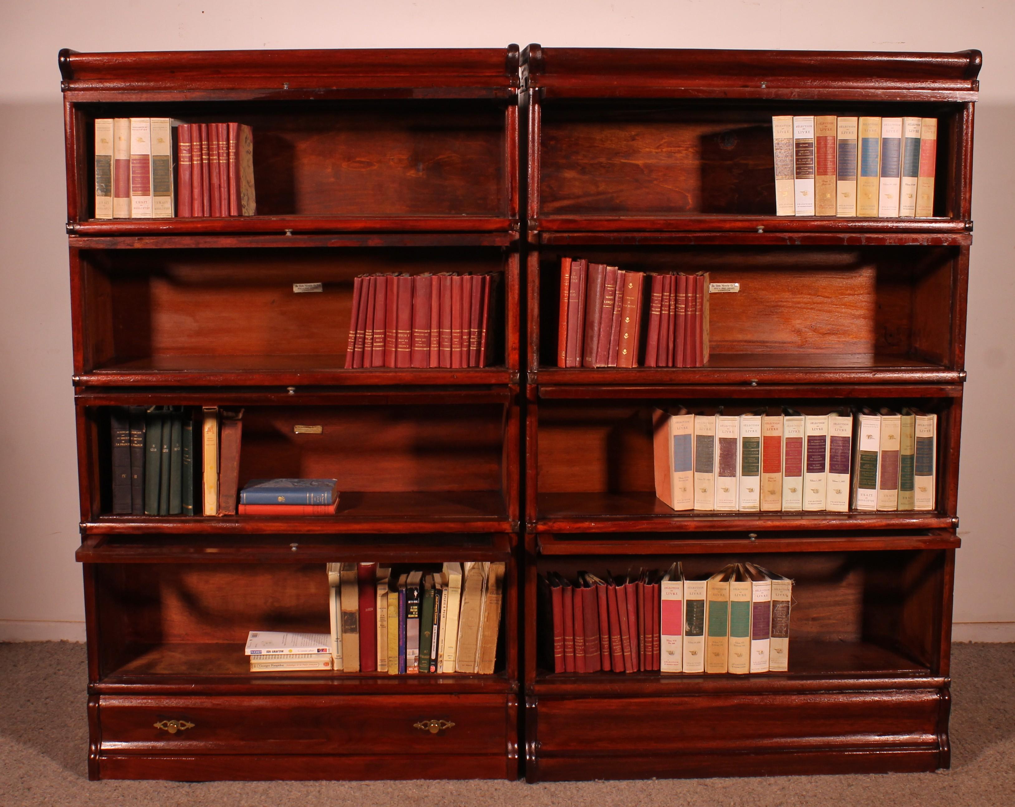 Pair Of Globe Wernicke Mahogany Bookcases Circa 1900 Eduardiano en venta