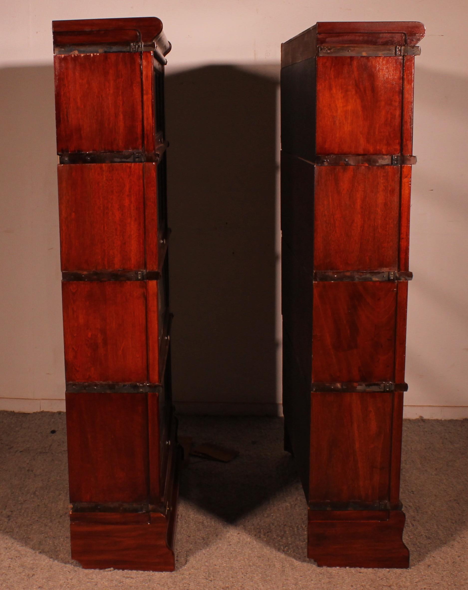 Pair Of Globe Wernicke Mahogany Bookcases Circa 1900 en venta 1