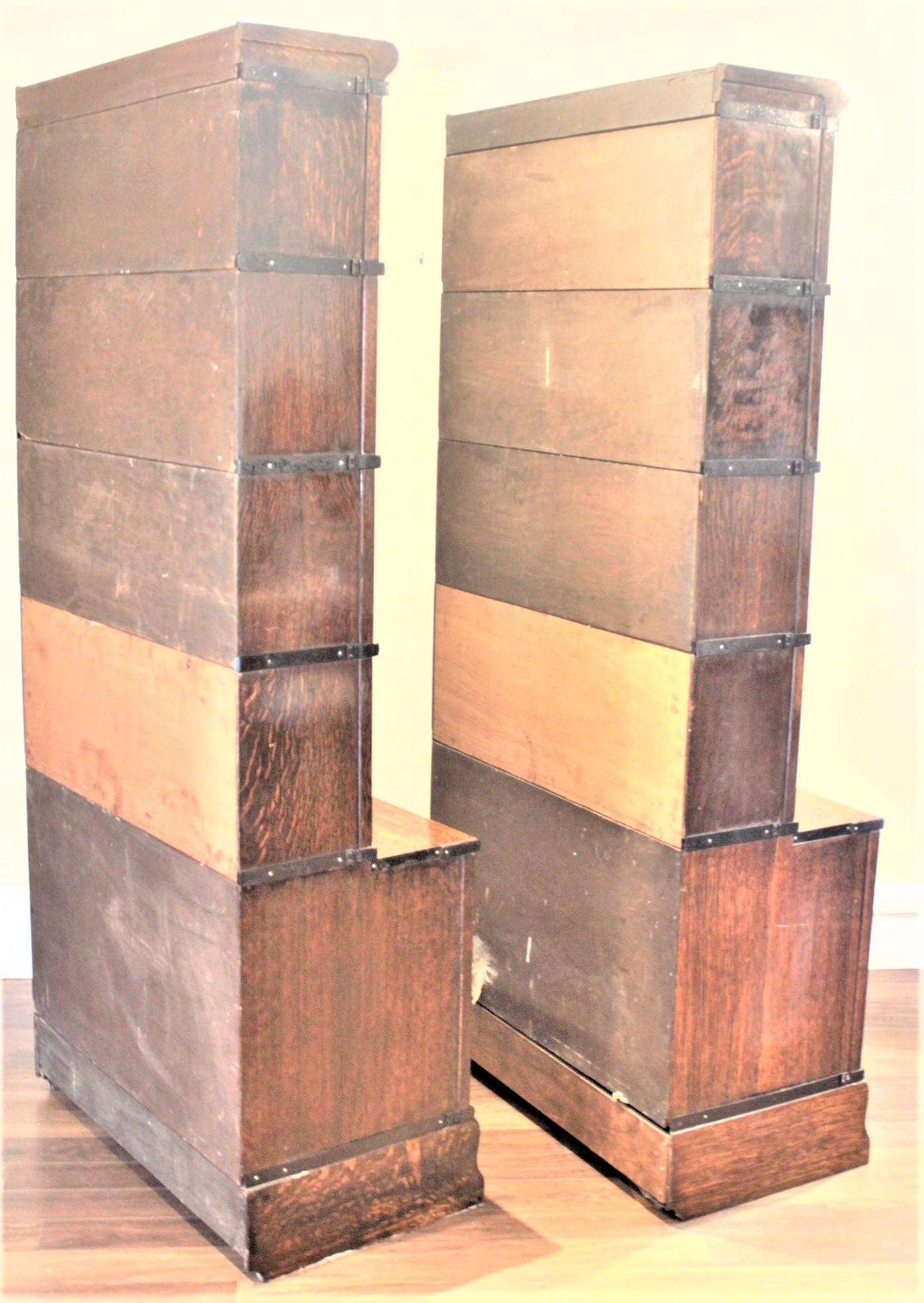 Edwardian Pair of Globe-Wernicke Oak Stacking Barrister's Bookcases with Leaded Glass For Sale
