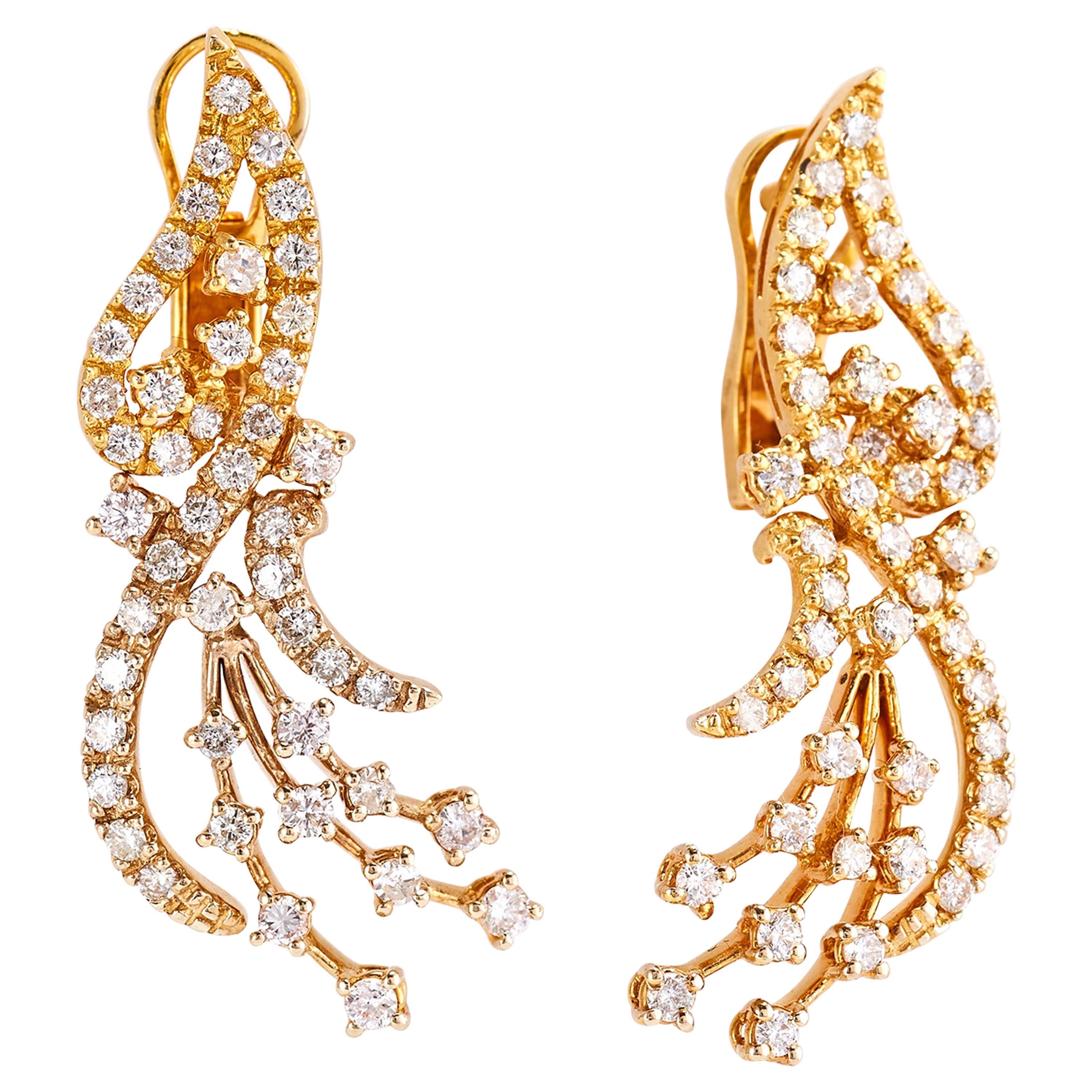 Pair of Glorious 18 Karat Yellow Gold Earrings with 2.70 Carat of Diamonds