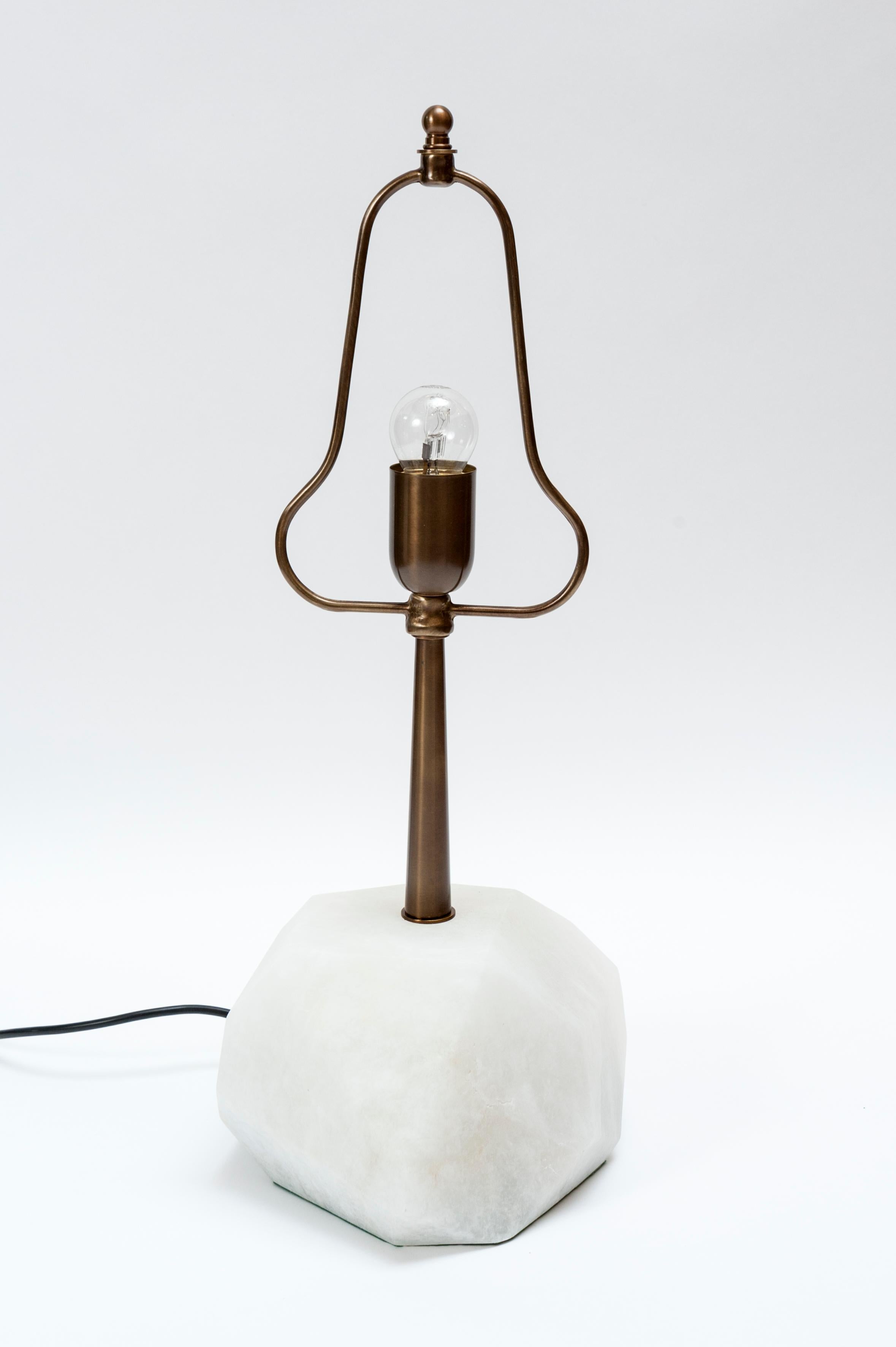 Moderne Luminaires Glustin - Lampes de table à facettes en albâtre en vente