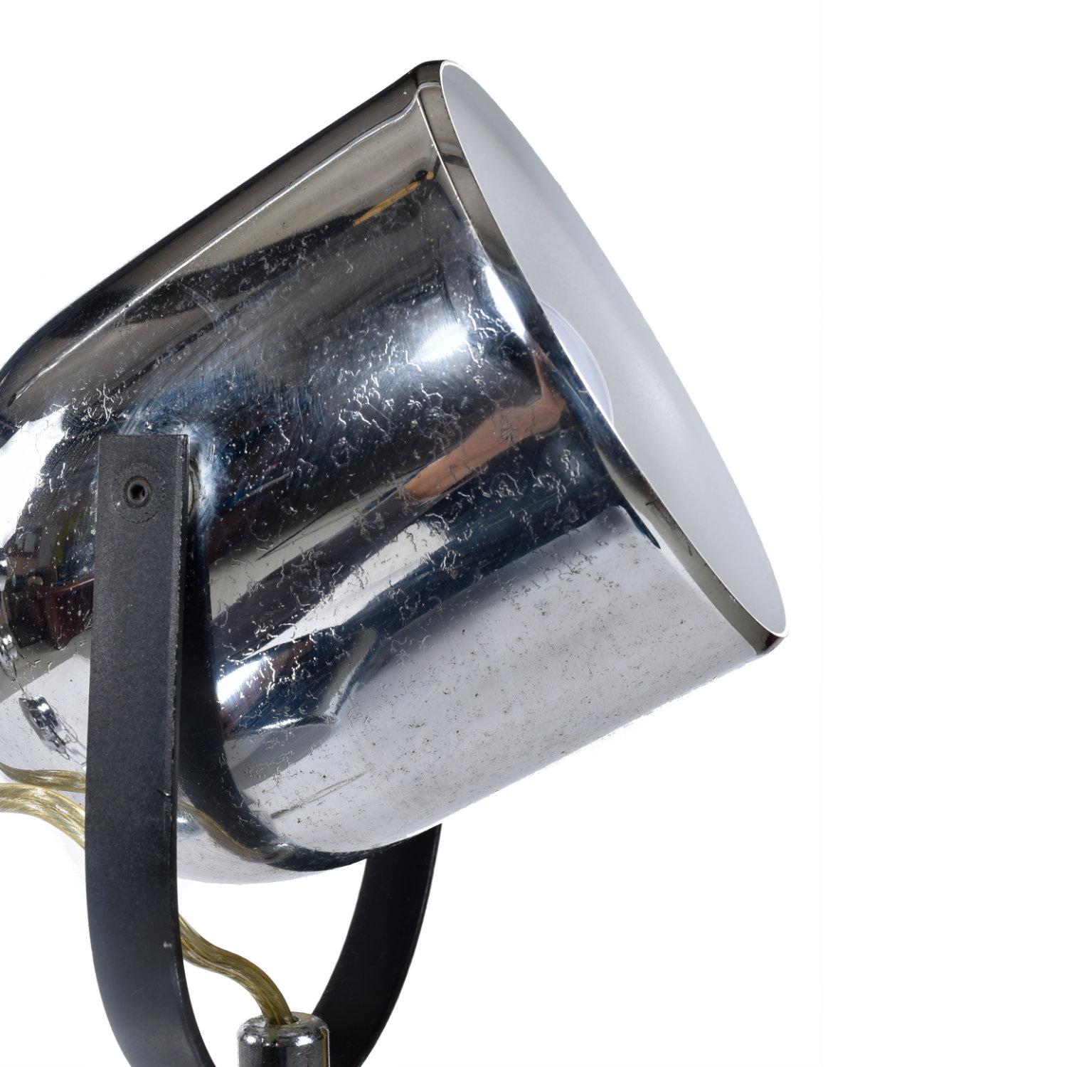 Ein Paar Goffredo Reggiani Post Modern Chrome Spotlight Tischlampen im Angebot 3