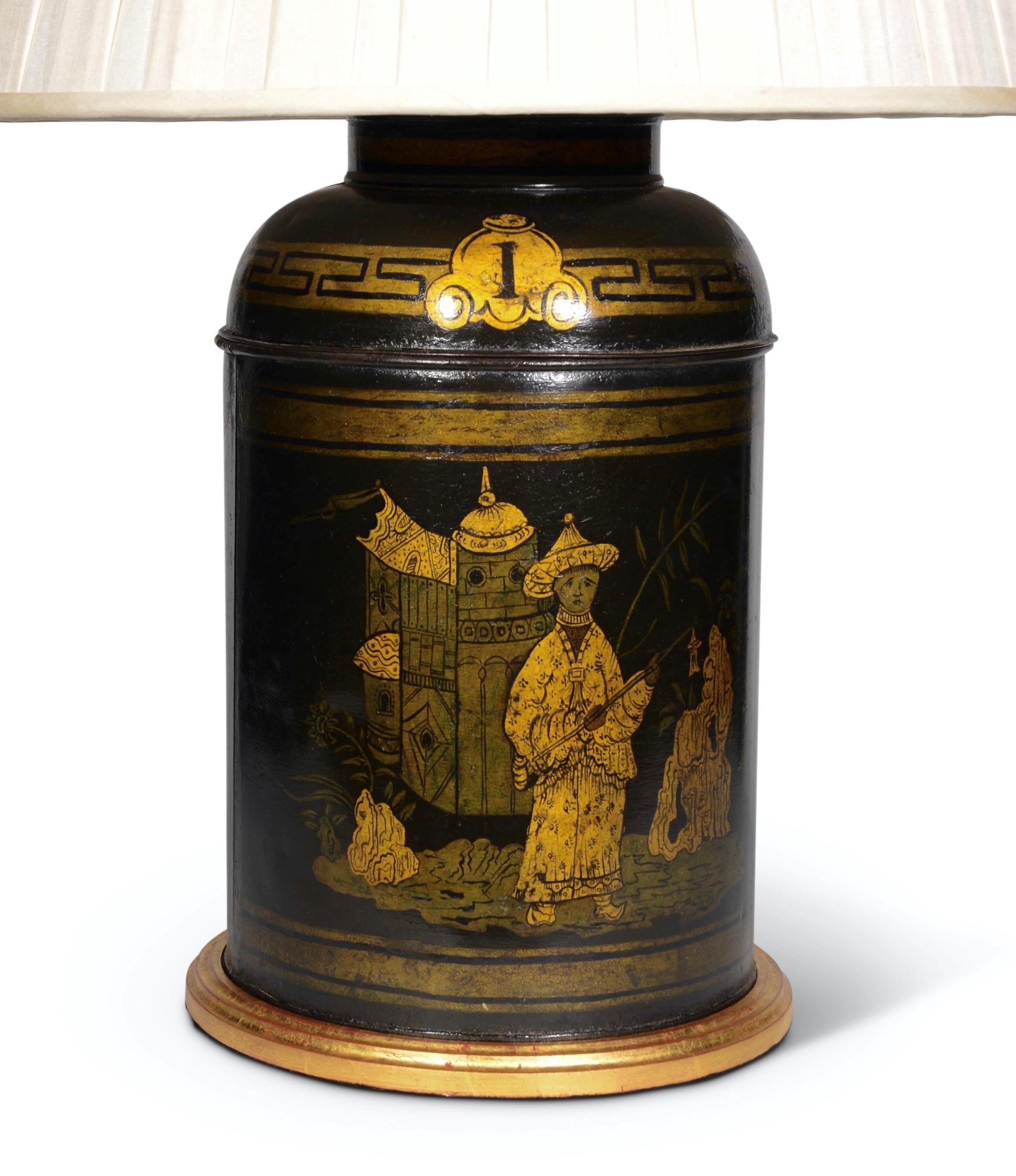 Anglais Paire de lampes de bureau anciennes boîte à thé en or et noir du 19ème siècle en vente