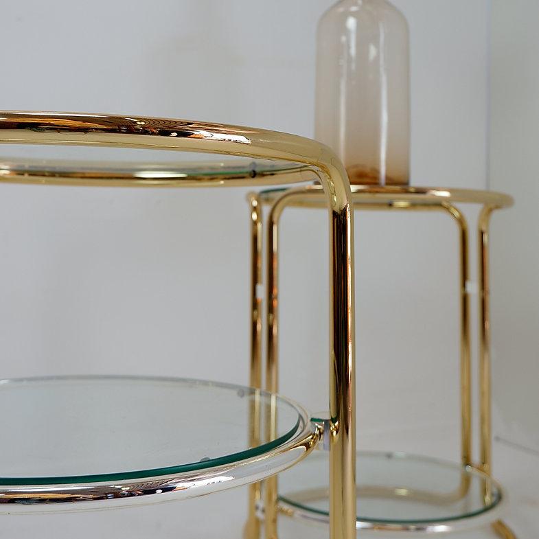 Pair of gold and chrome side tables In Good Condition For Sale In Brussels , BE
