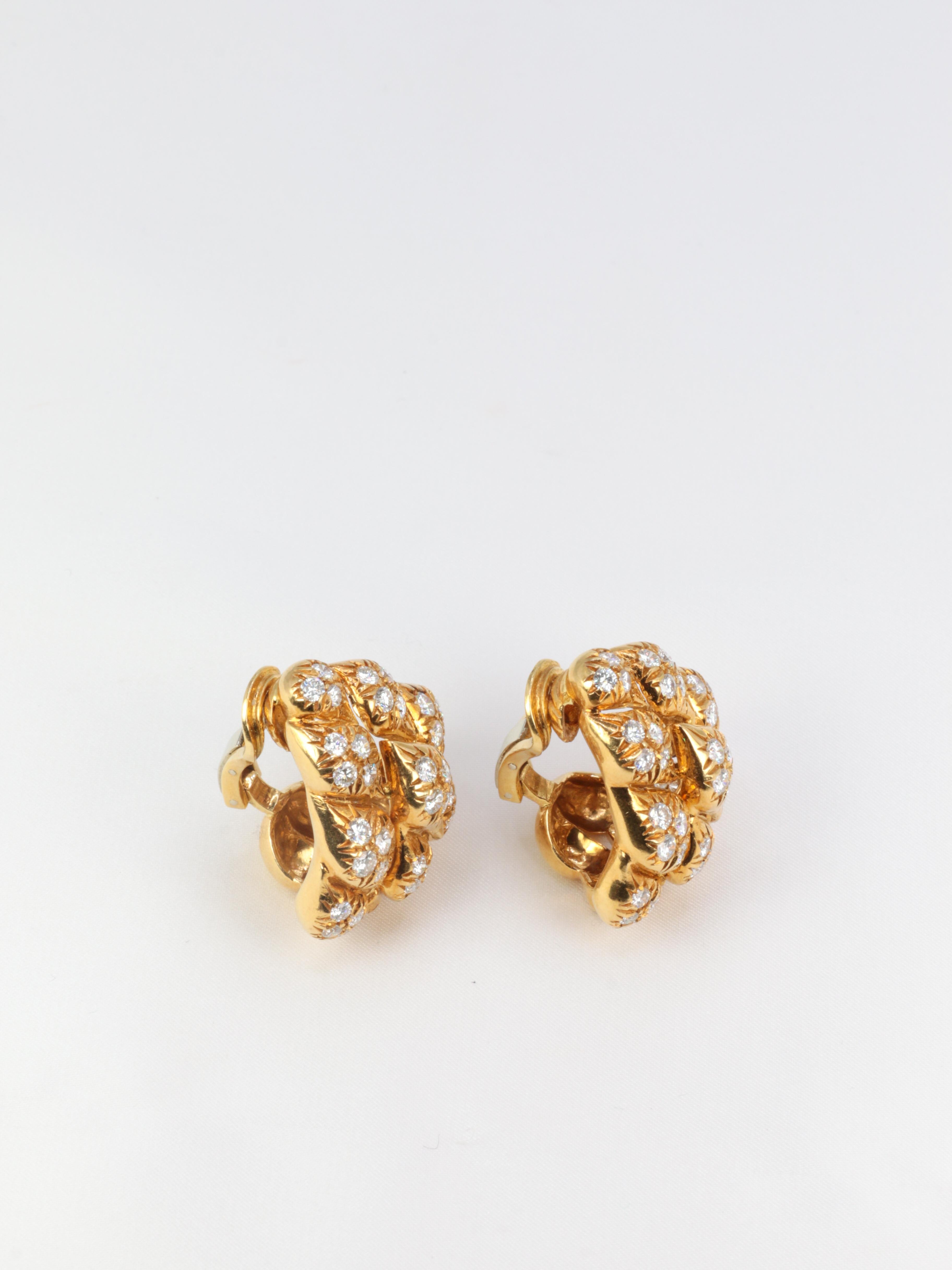 Pair of Gold and Diamond Pinecone Earrings For Sale 1