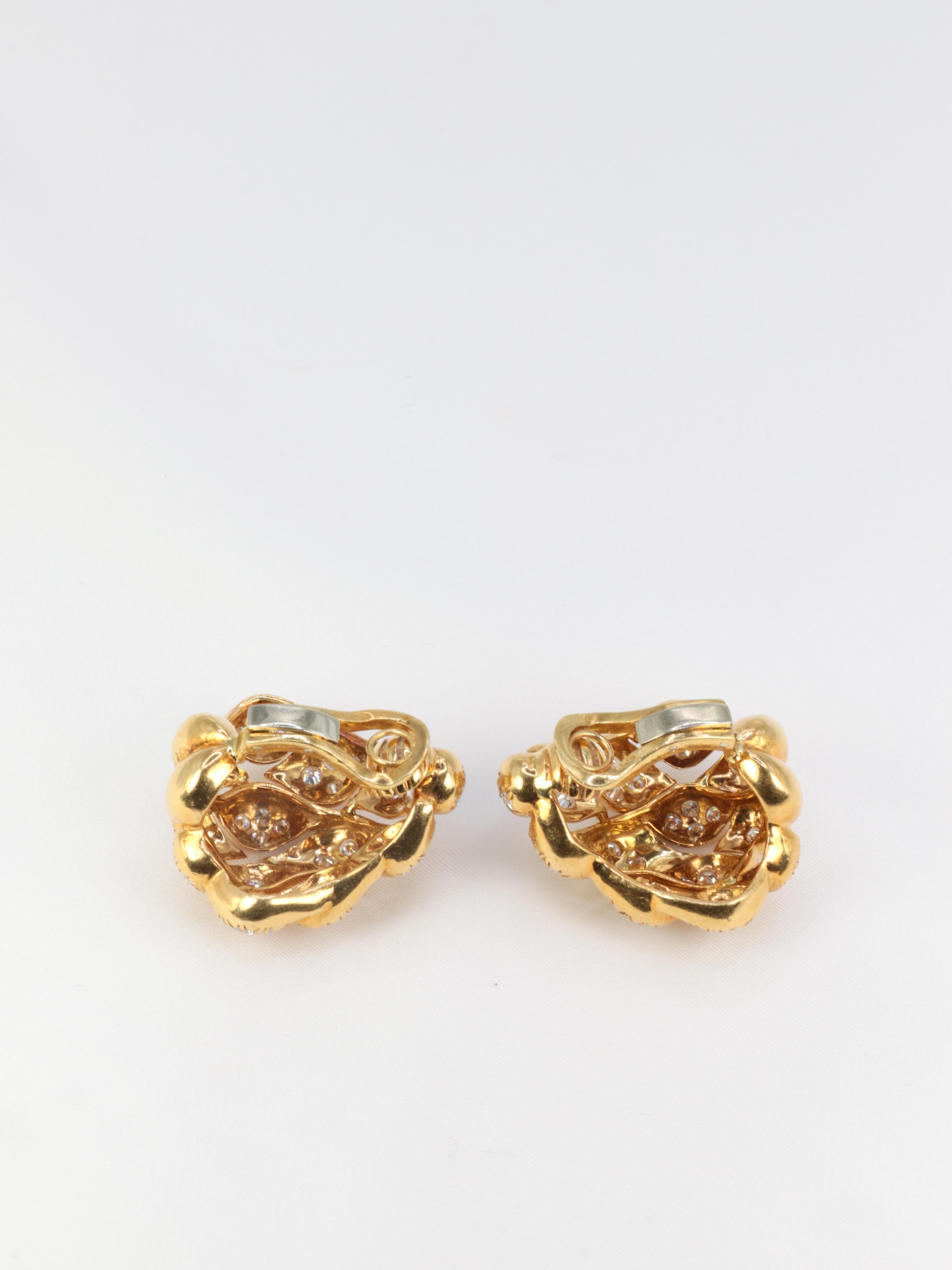 Pair of Gold and Diamond Pinecone Earrings For Sale 3