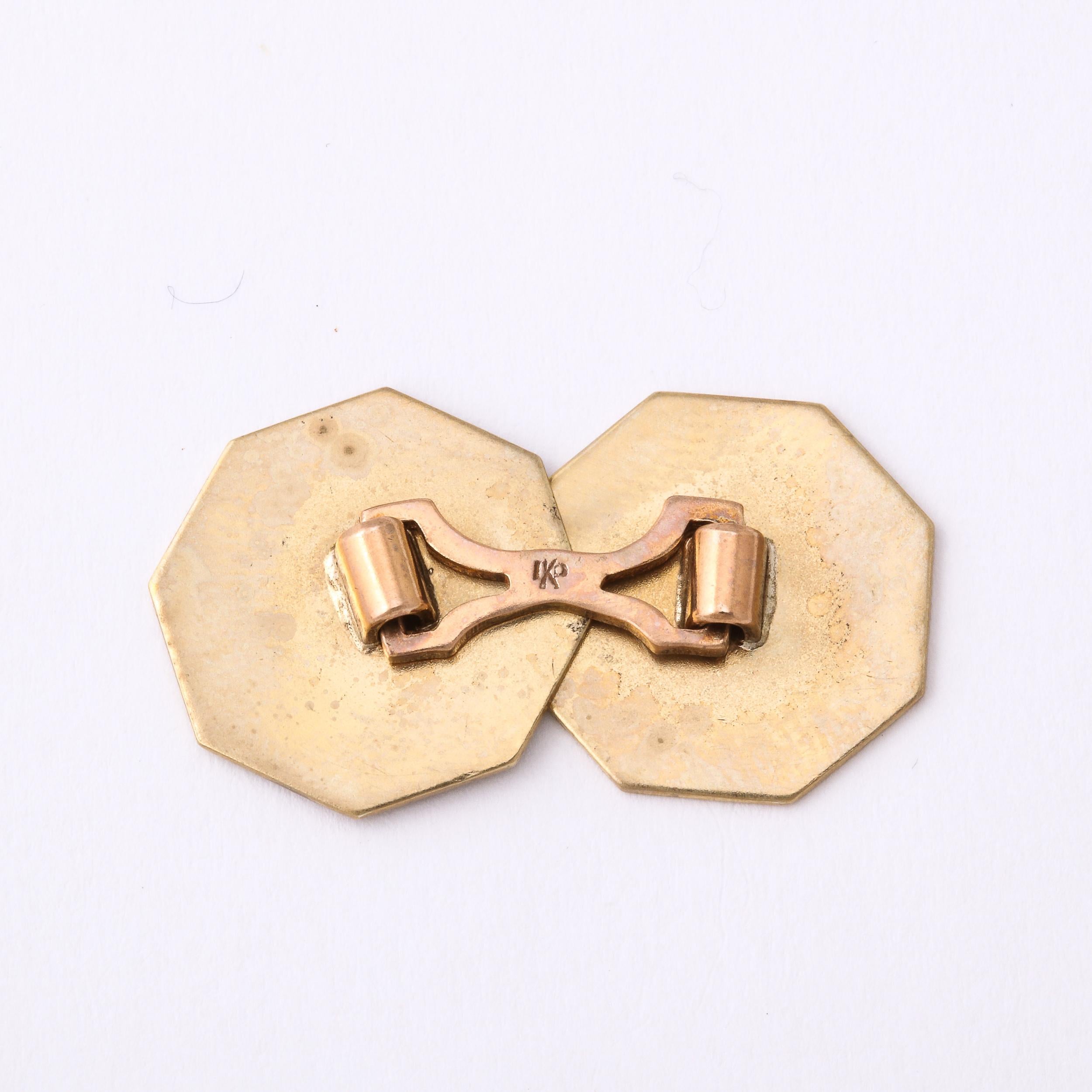 Pair of Gold Art Deco Monogrammed Cufflinks For Sale 1