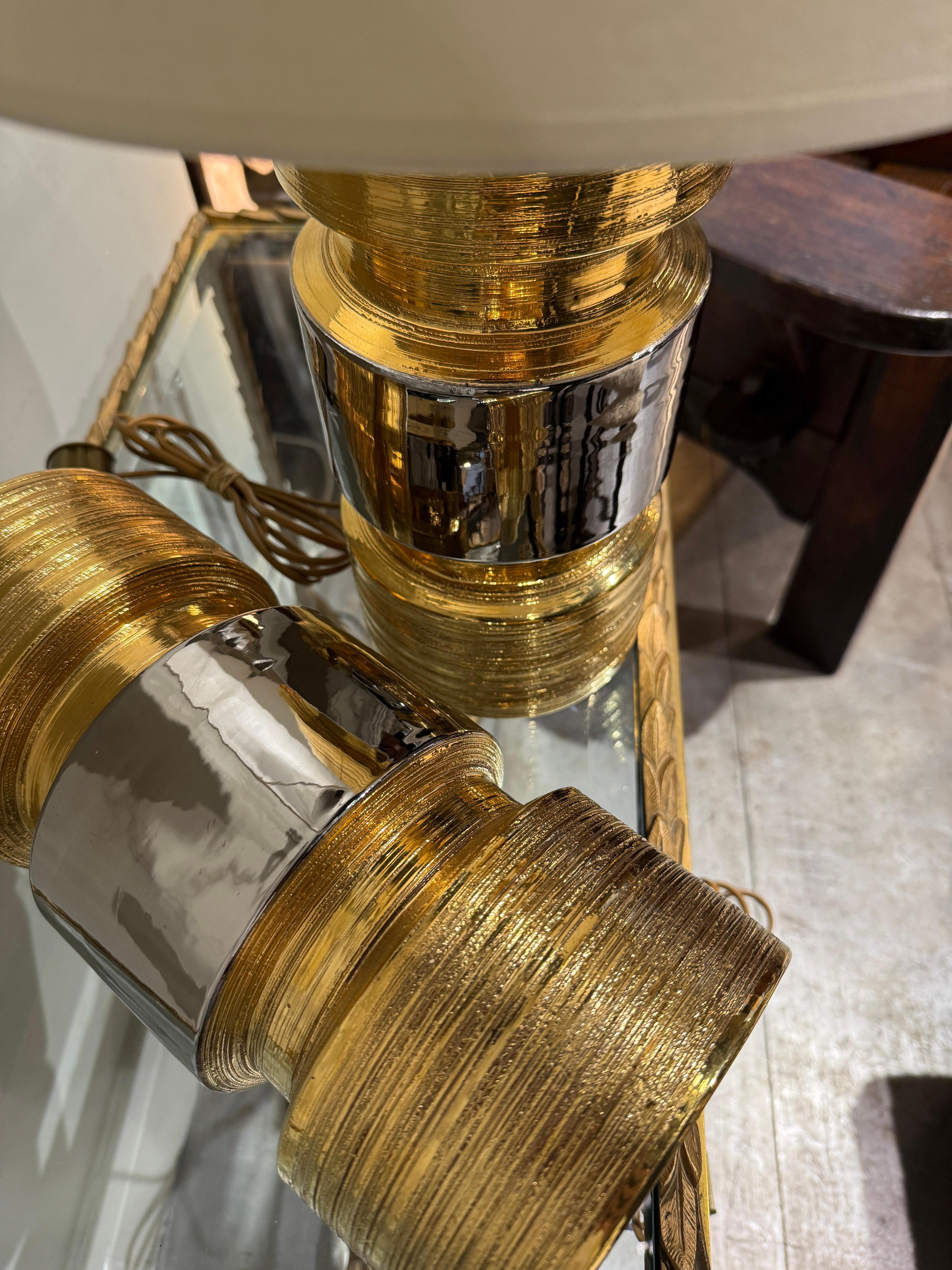 Suédois Paire de lampes en céramique dorée Bergboms Suède 1970 en vente