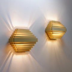 Paire d'appliques en aluminium doré par Jules Wabbes - 2 paires disponibles (1)