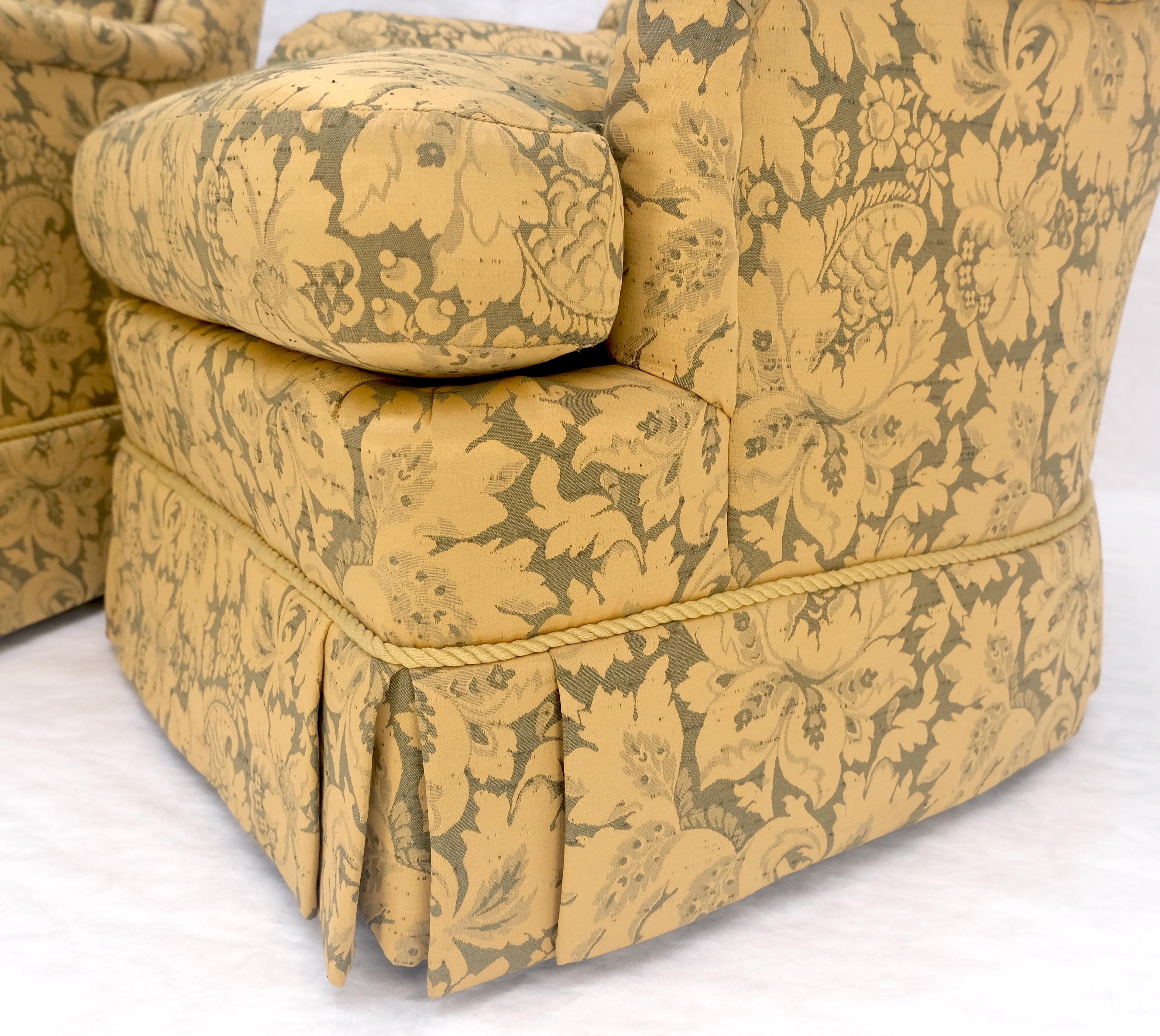 Paire de chaises longues en tapisserie d'ameublement à motifs floraux dorés par Thomasville MINT en vente 5