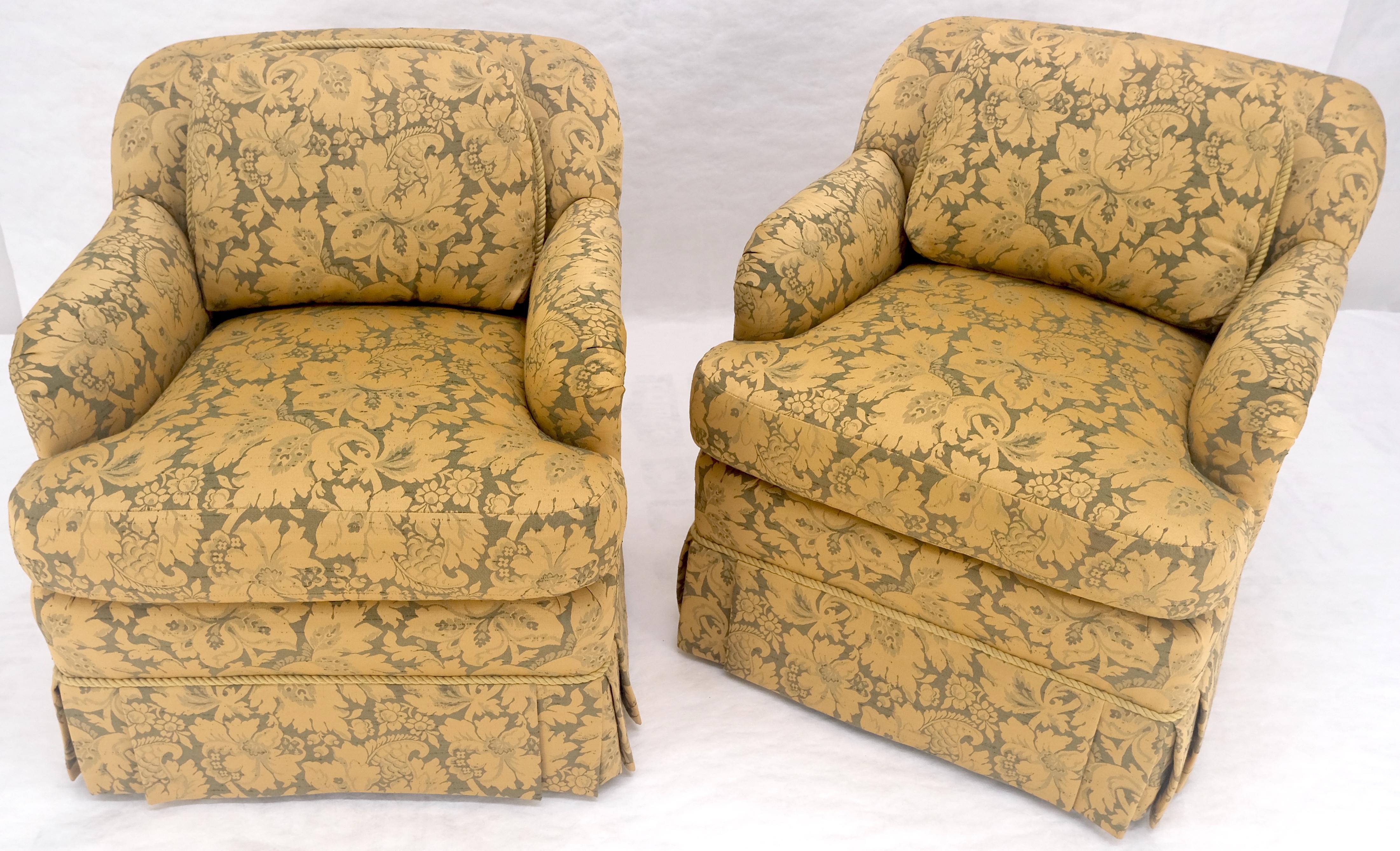 Paire de chaises longues en tapisserie d'ameublement à motifs floraux dorés par Thomasville MINT en vente 1