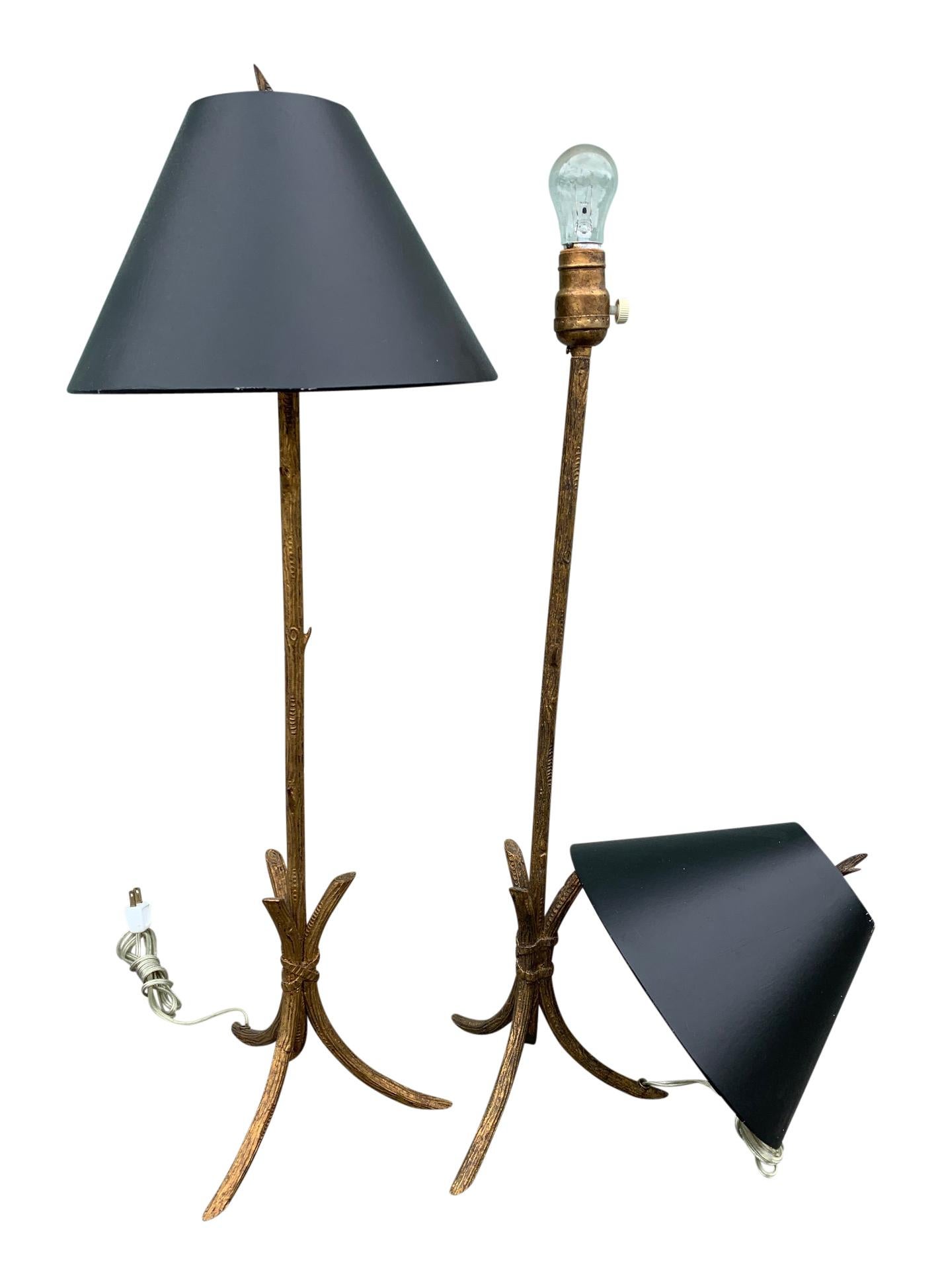 20th Century Pair of Gold Gilded Faux Bois Lamps For Sale
