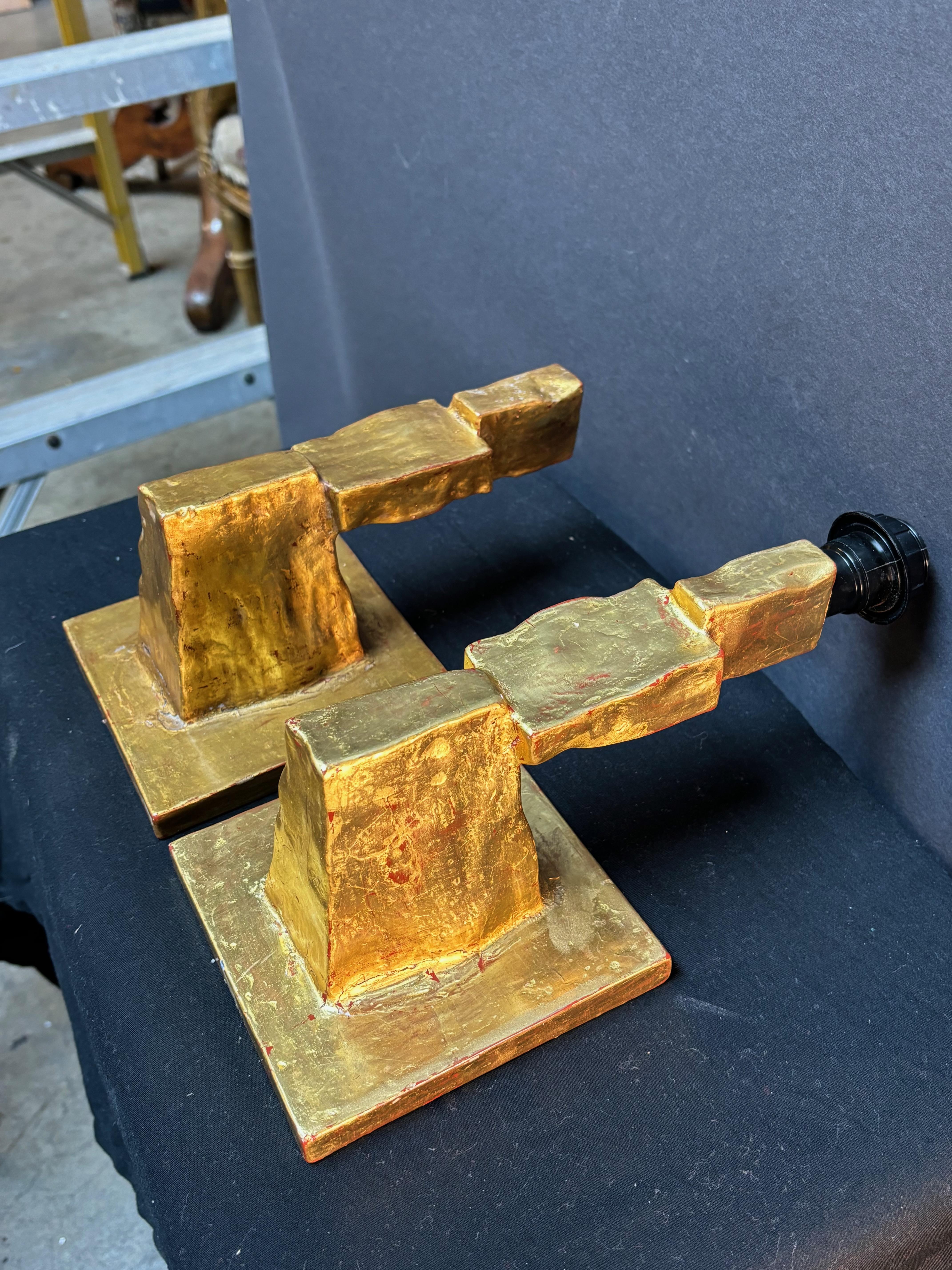 Paar vergoldete Wandleuchter (amerikanisch) im Angebot