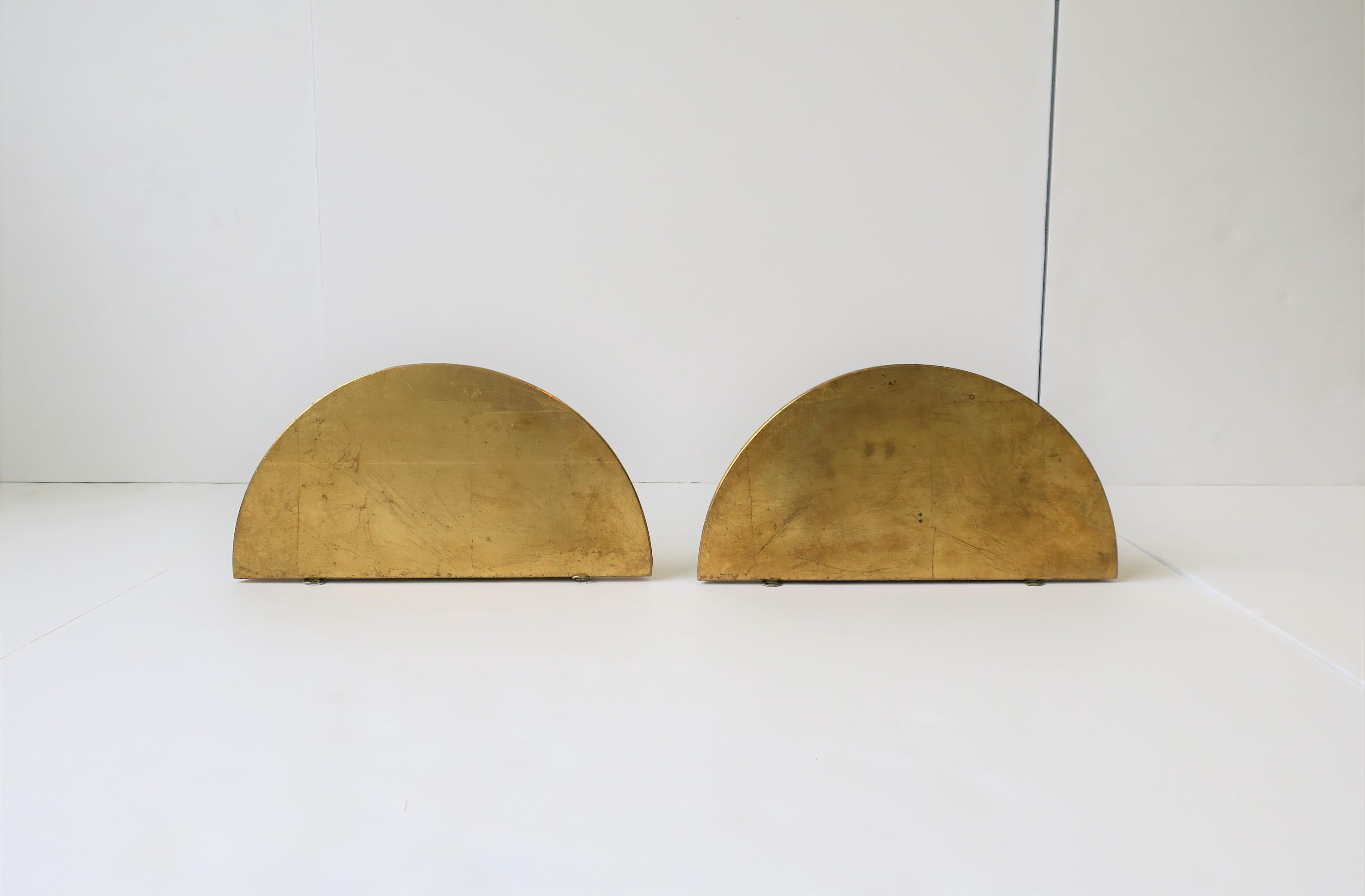 Giltwood Pair of Gold Gilt Wall Shelf Brackets