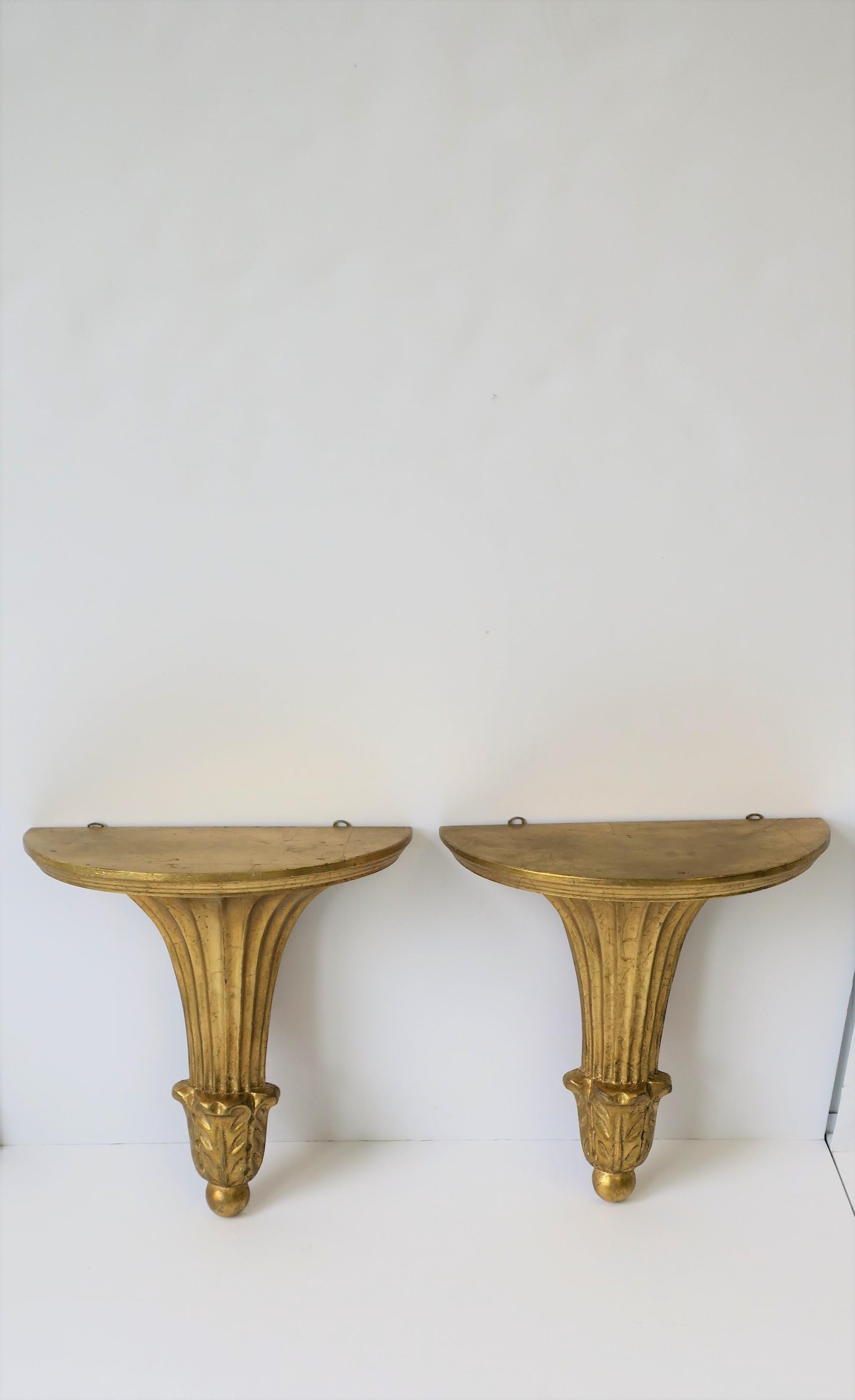 Neoclassical Pair of Gold Gilt Wall Shelf Brackets