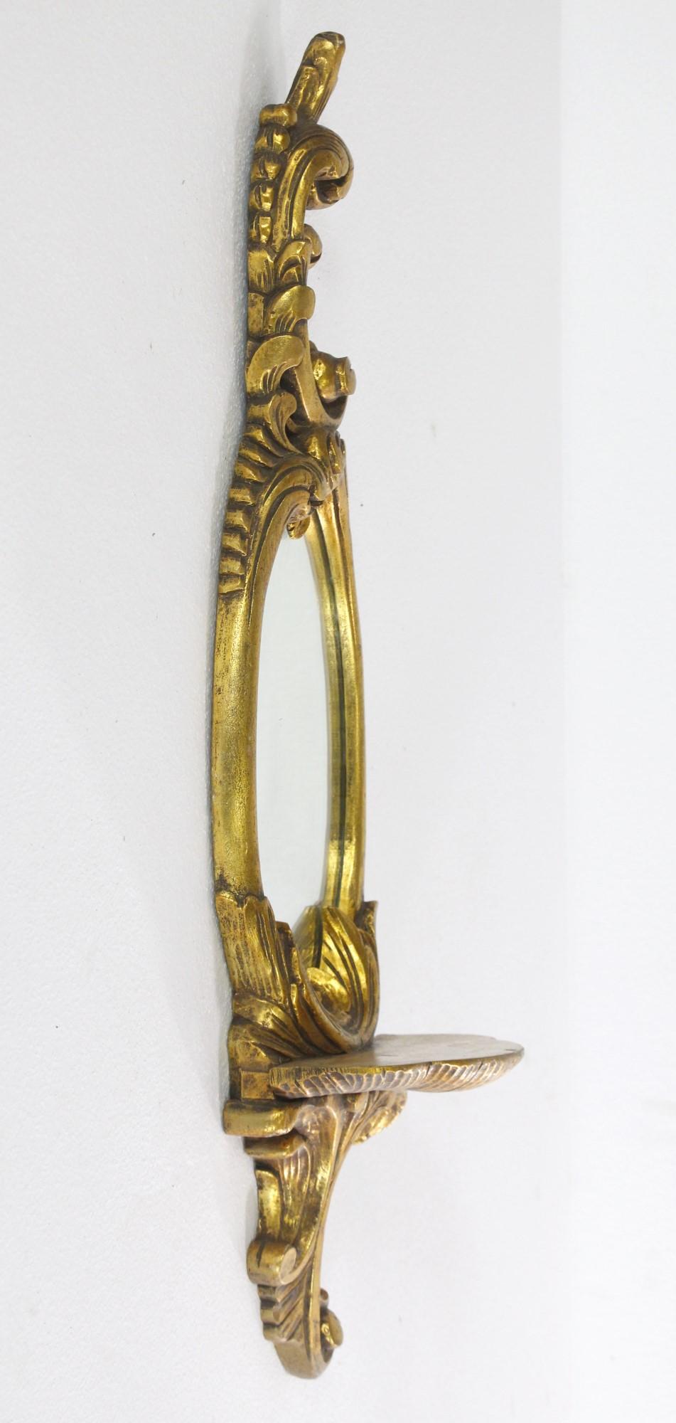 Pair Gold vergoldet Wood Wandhalterung Spiegel w / Laub Detail & Regale im Angebot 3