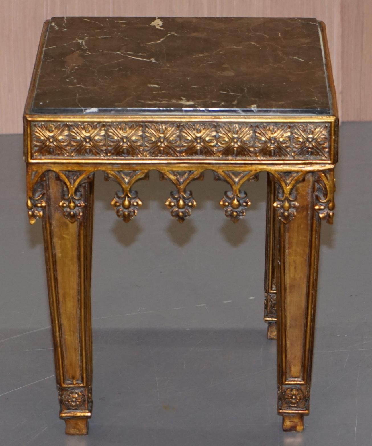 bust tables