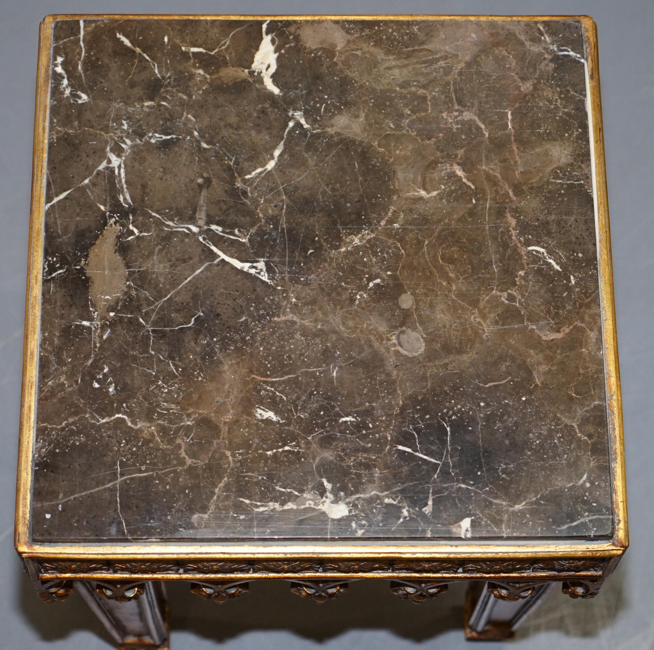 bust side table