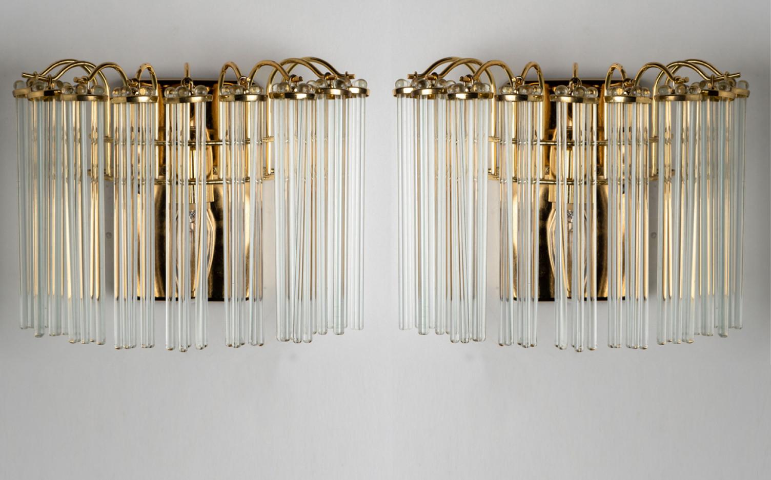 Pair of Gold Hanging Rod Glass and Brass Wall Sconce in Style of Sciolari, 1960 For Sale 3