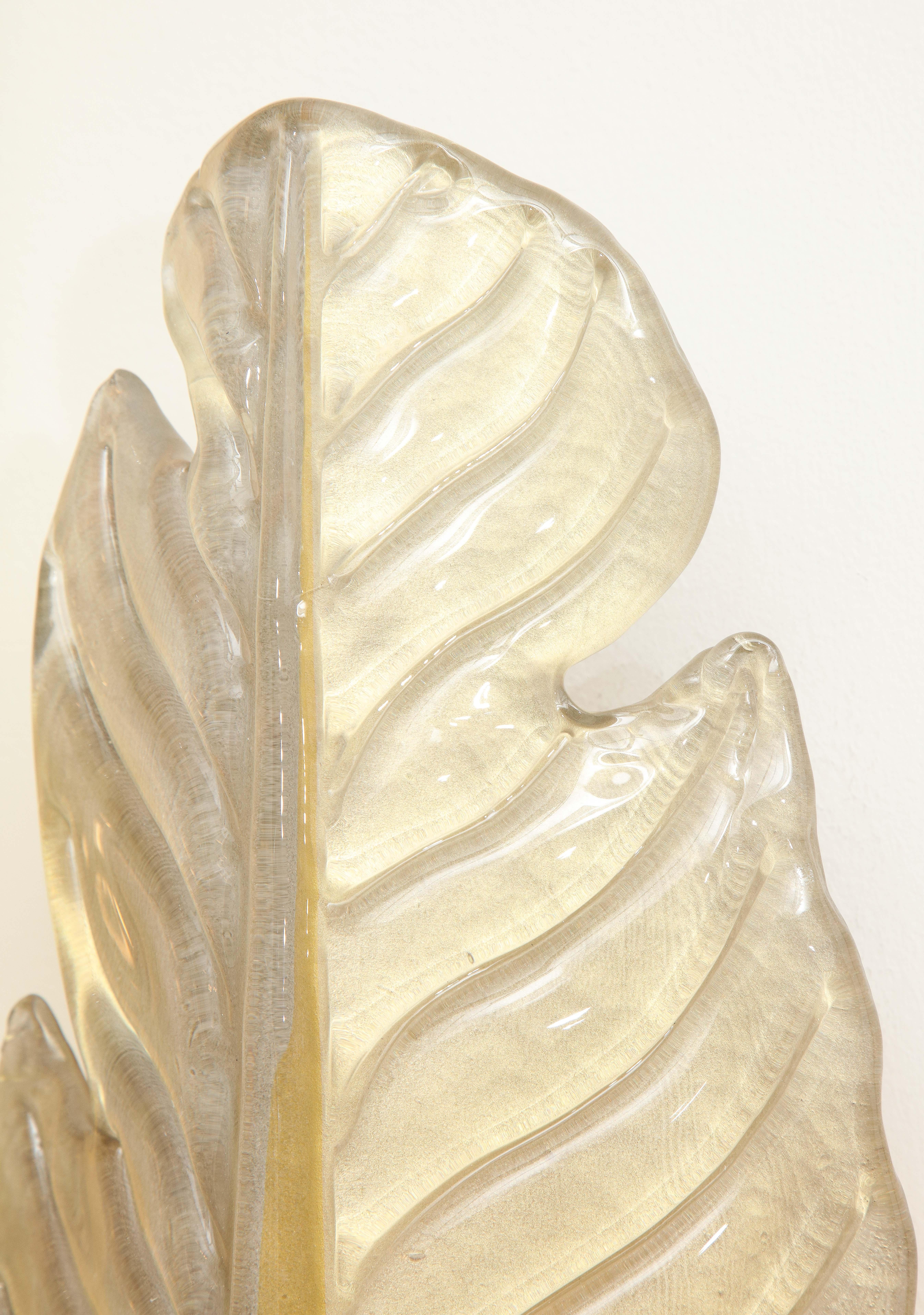 Pair of Gold Infused Murano Glass and Brass Leaf Sconces, Italy 5