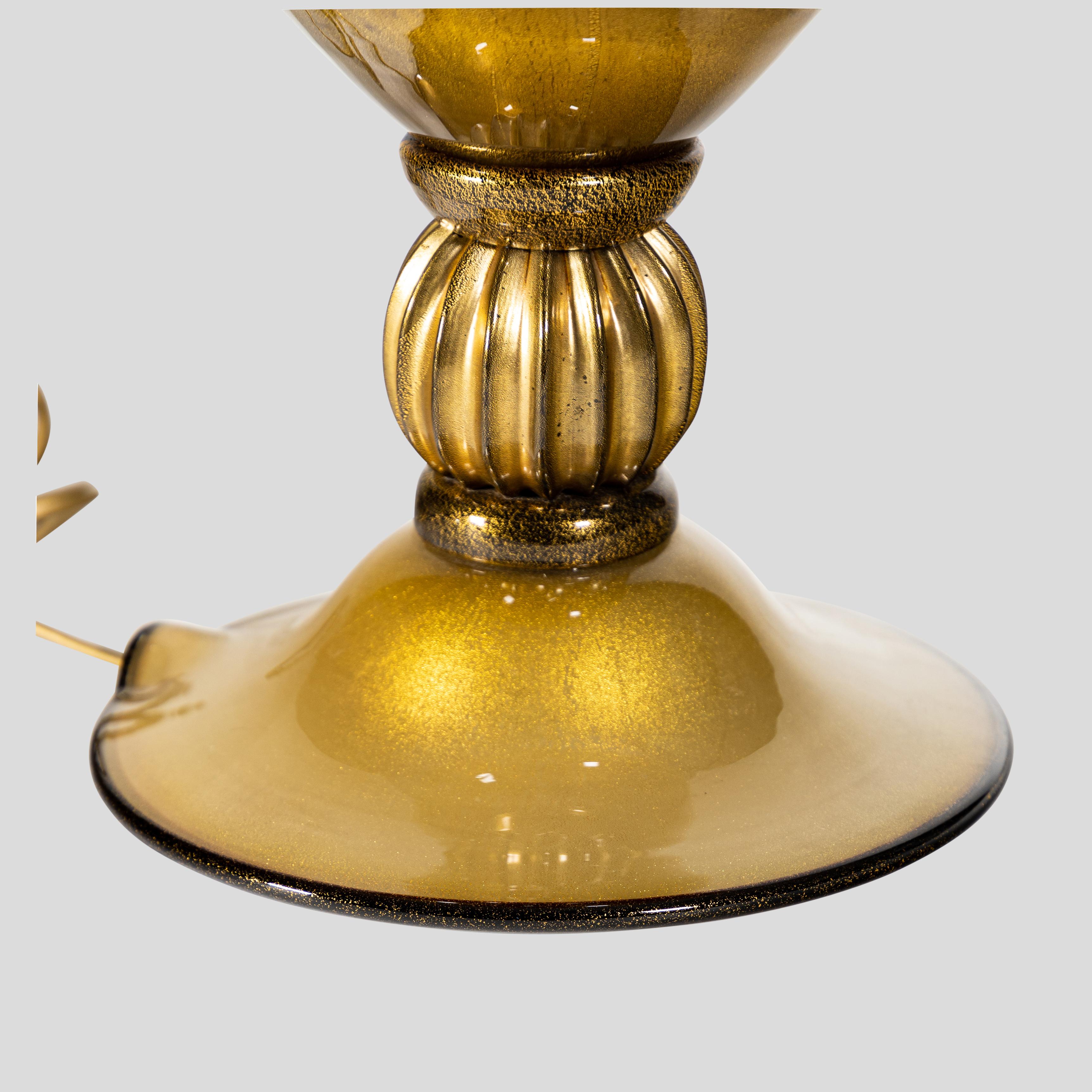 Mid-Century Modern Pair of Gold Italian Veronese Vase Table Lamps by Alberto Dona