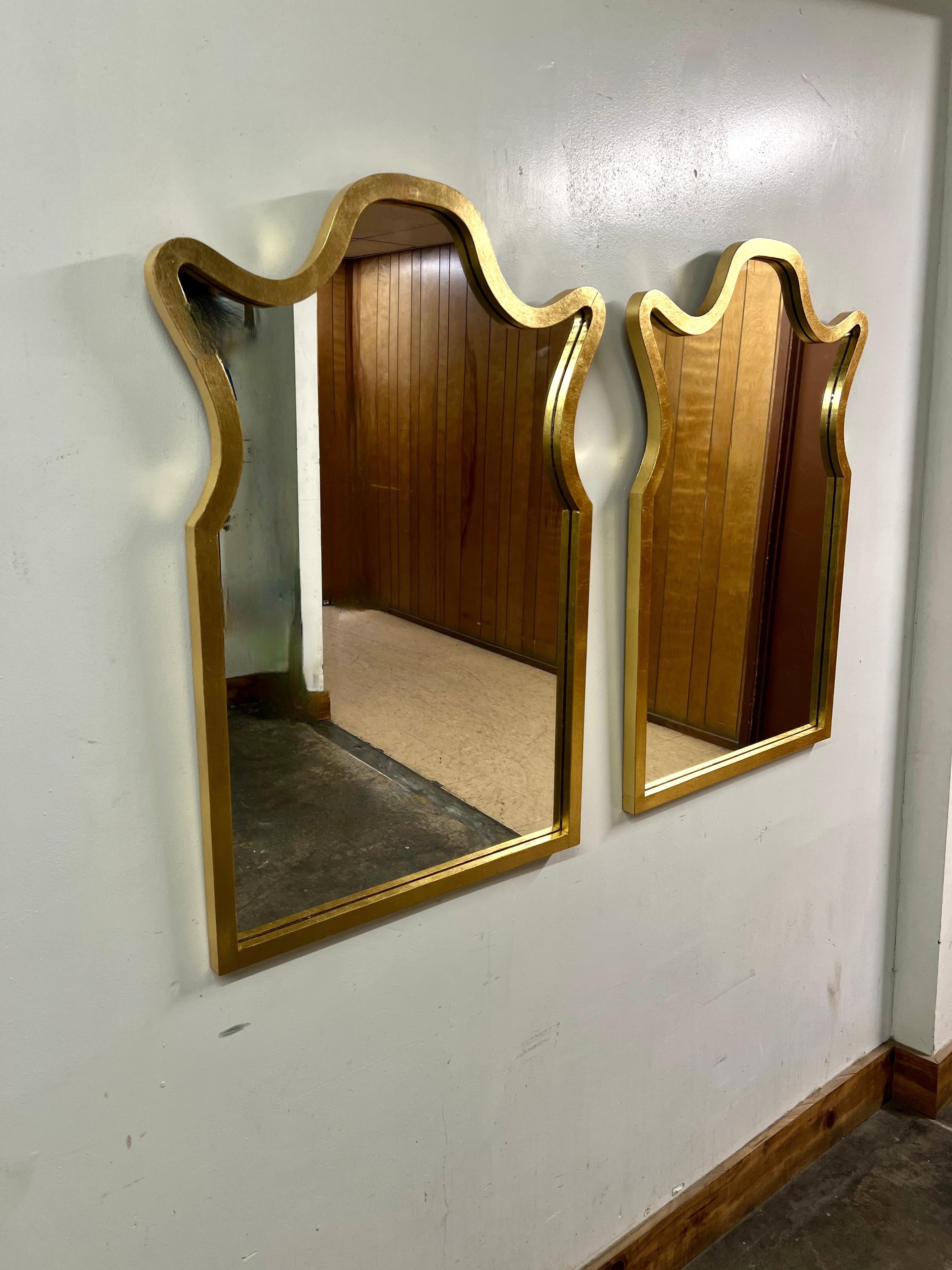 Ein wunderschönes Paar schlichter, aber einzigartiger Brillenfassungen = originelles Design mit handgefertigten Rahmen und Oberflächen.

Das Paar ist ein Kompliment an jede Tür zu flankieren, oder auch großartig als His / His 
Sie/Sie, Sie/Sie