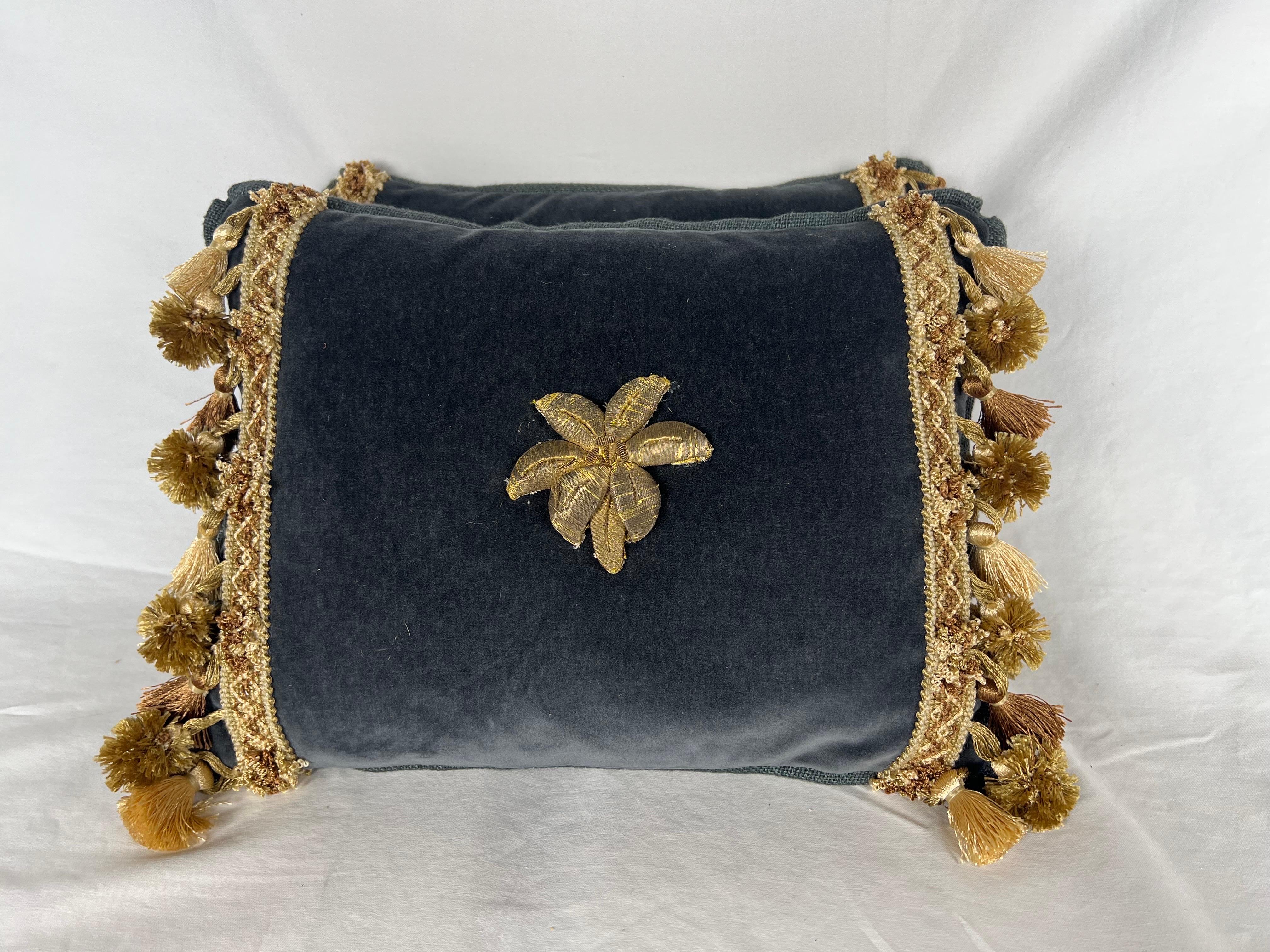 Pair of Gold Metallic Apliqued pillows by MLA In New Condition In Los Angeles, CA