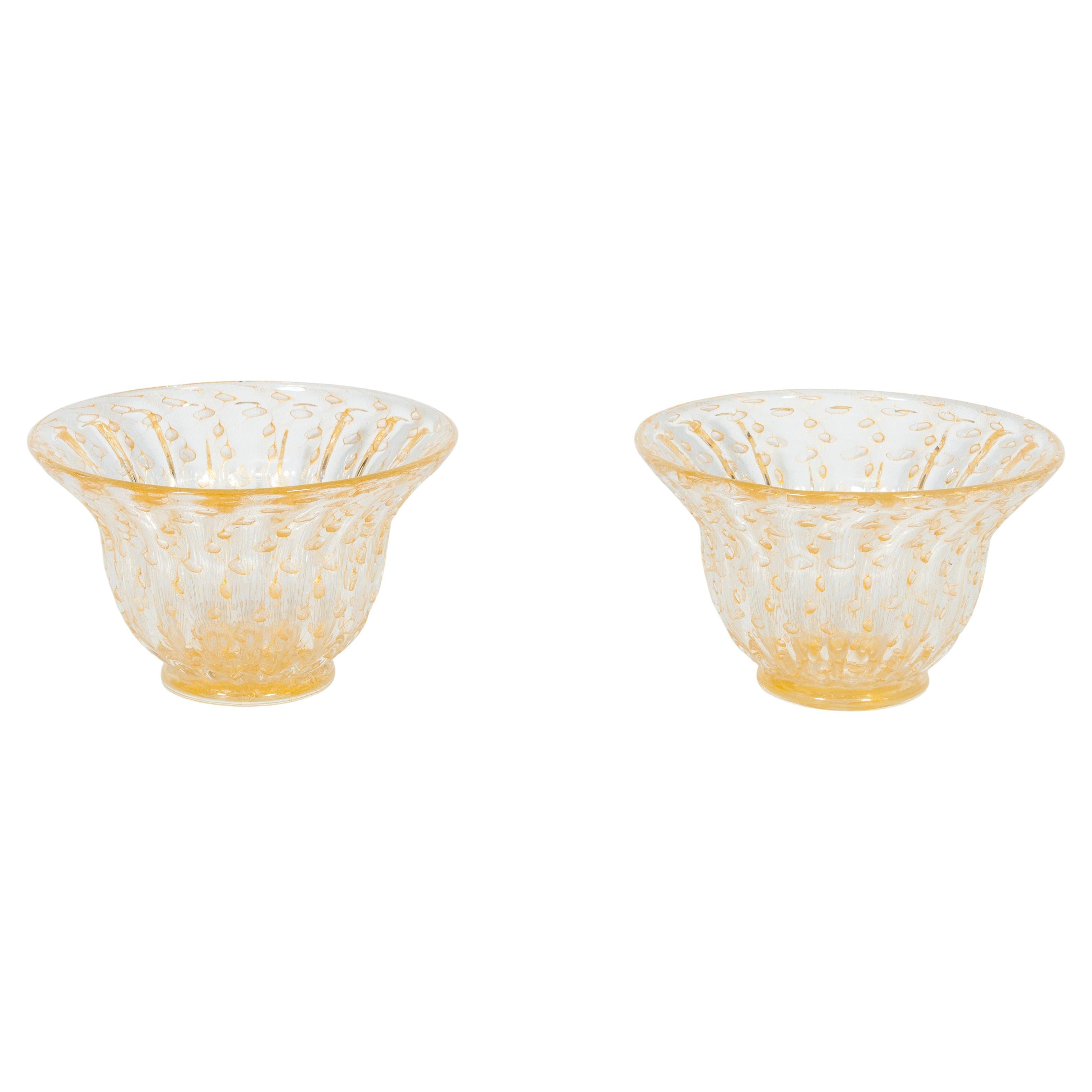 Coppia di ciotole in vetro di Murano color oro realizzate negli anni '80