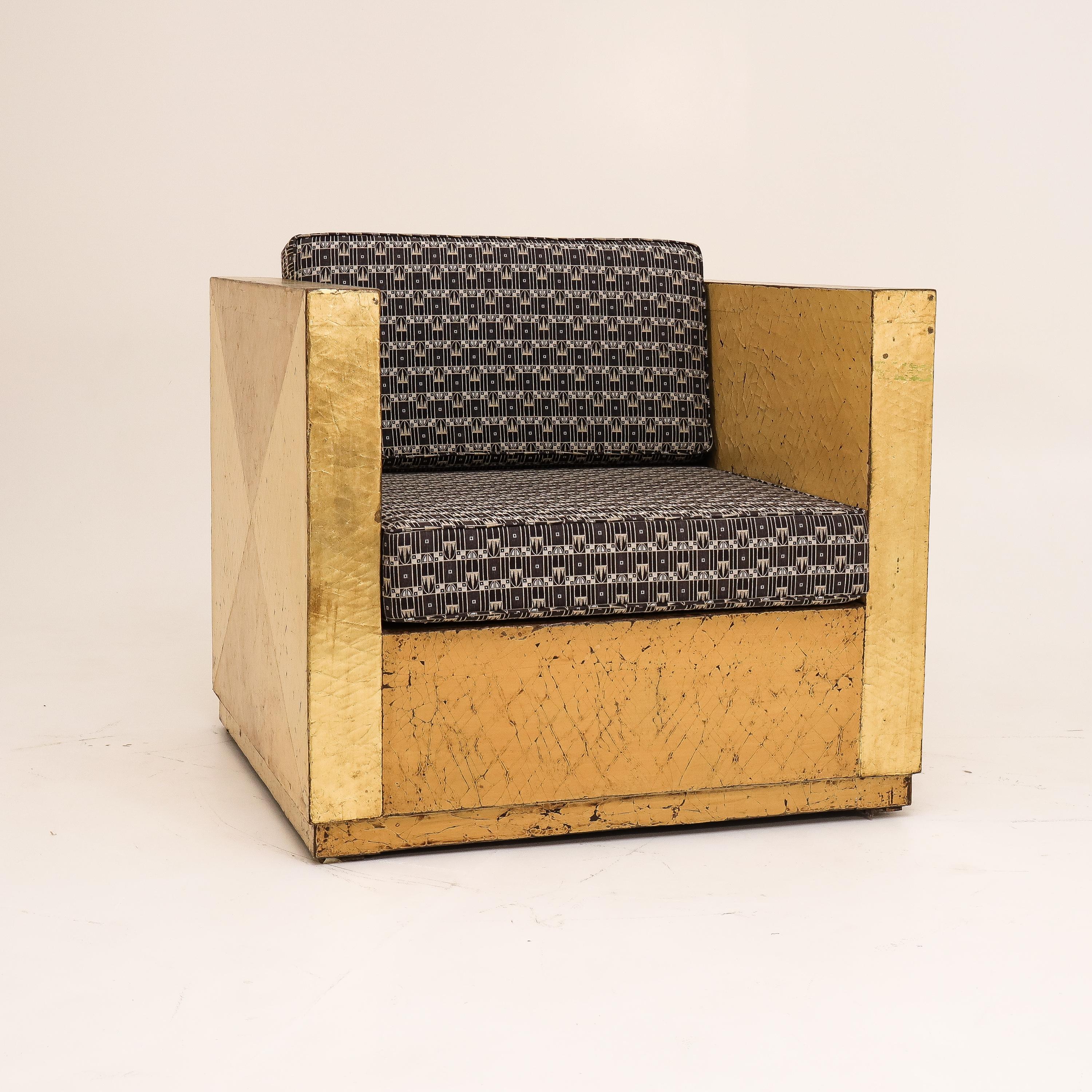 Paar golden patinierte Sessel im Art-Déco-Stil, 20. Jahrhundert im Angebot 4