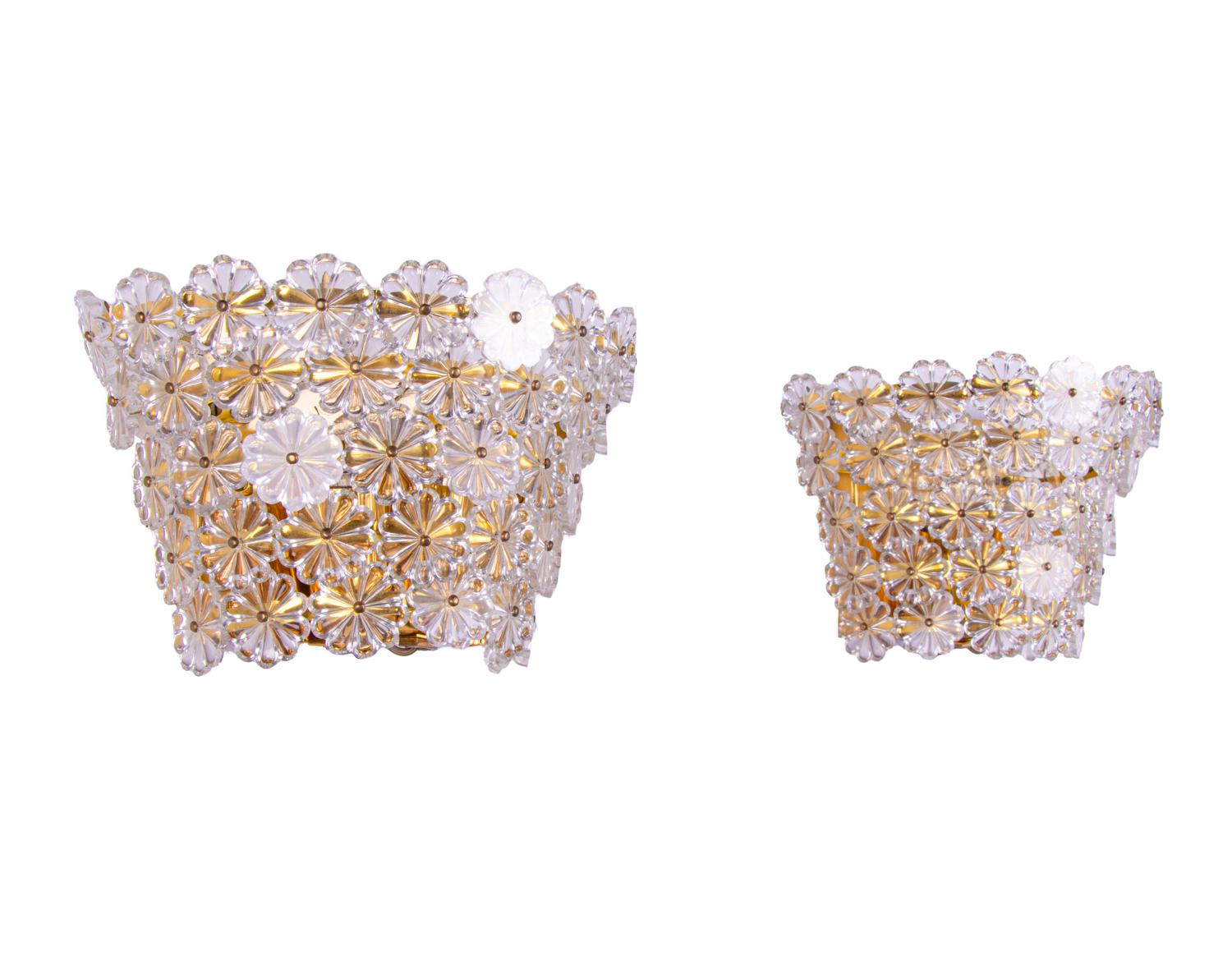 Austrian Pair of Gold-Plated Brass and Crystal Glass Wall Lamps Sconces by Emil Stejnar For Sale