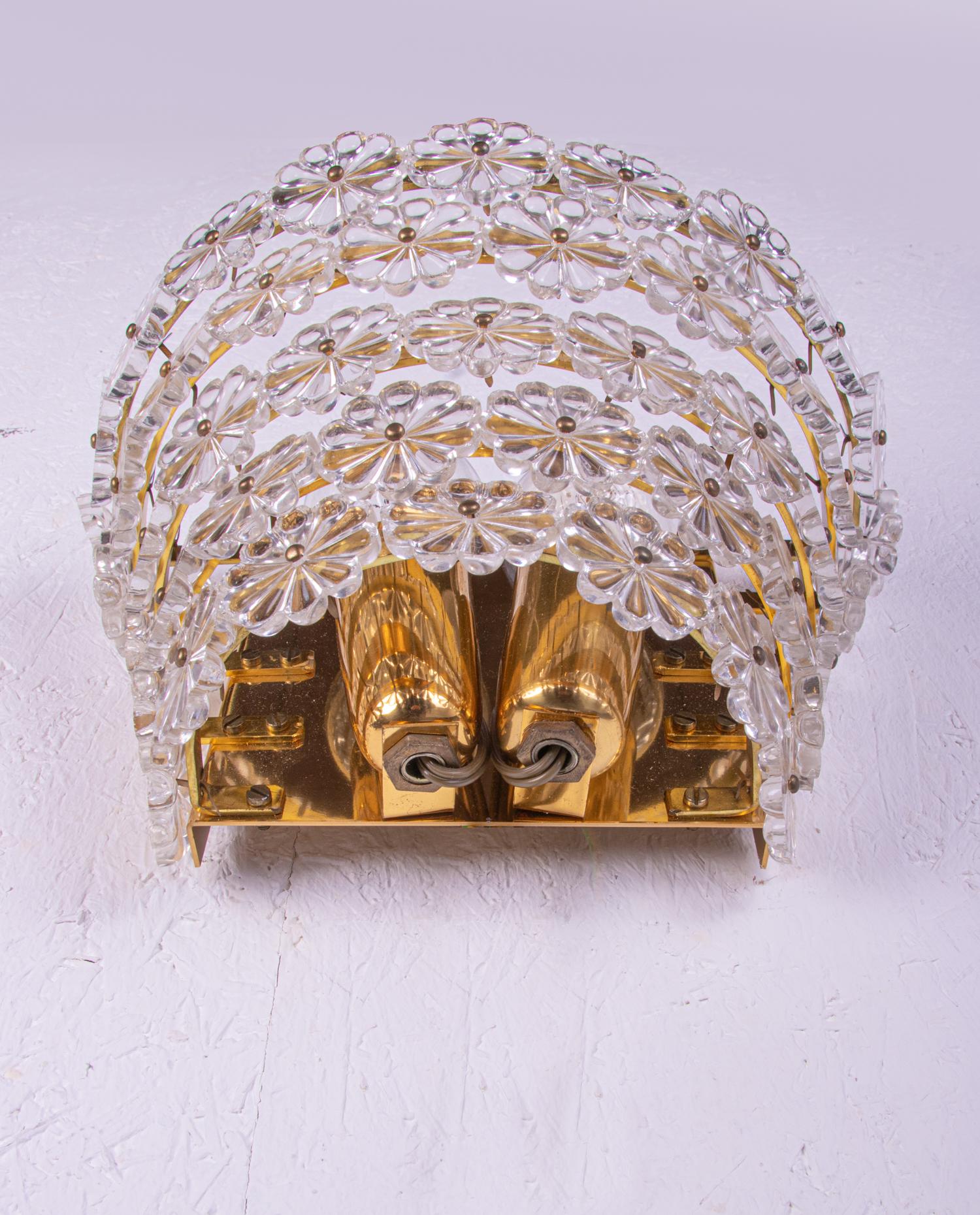 20th Century Pair of Gold-Plated Brass and Crystal Glass Wall Lamps Sconces by Emil Stejnar For Sale