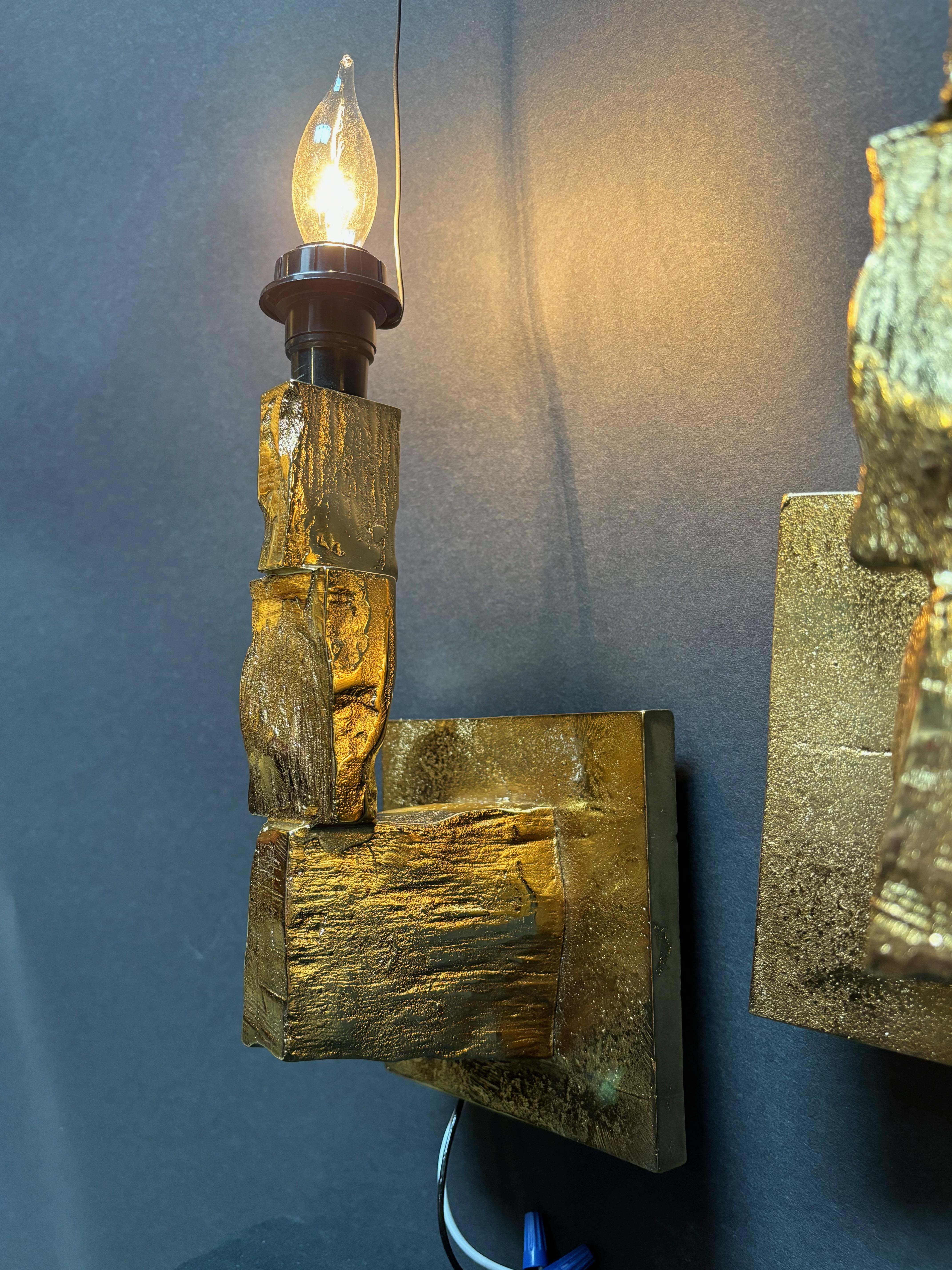 XXI secolo e contemporaneo Coppia di sconsigliere placcate in oro in vendita