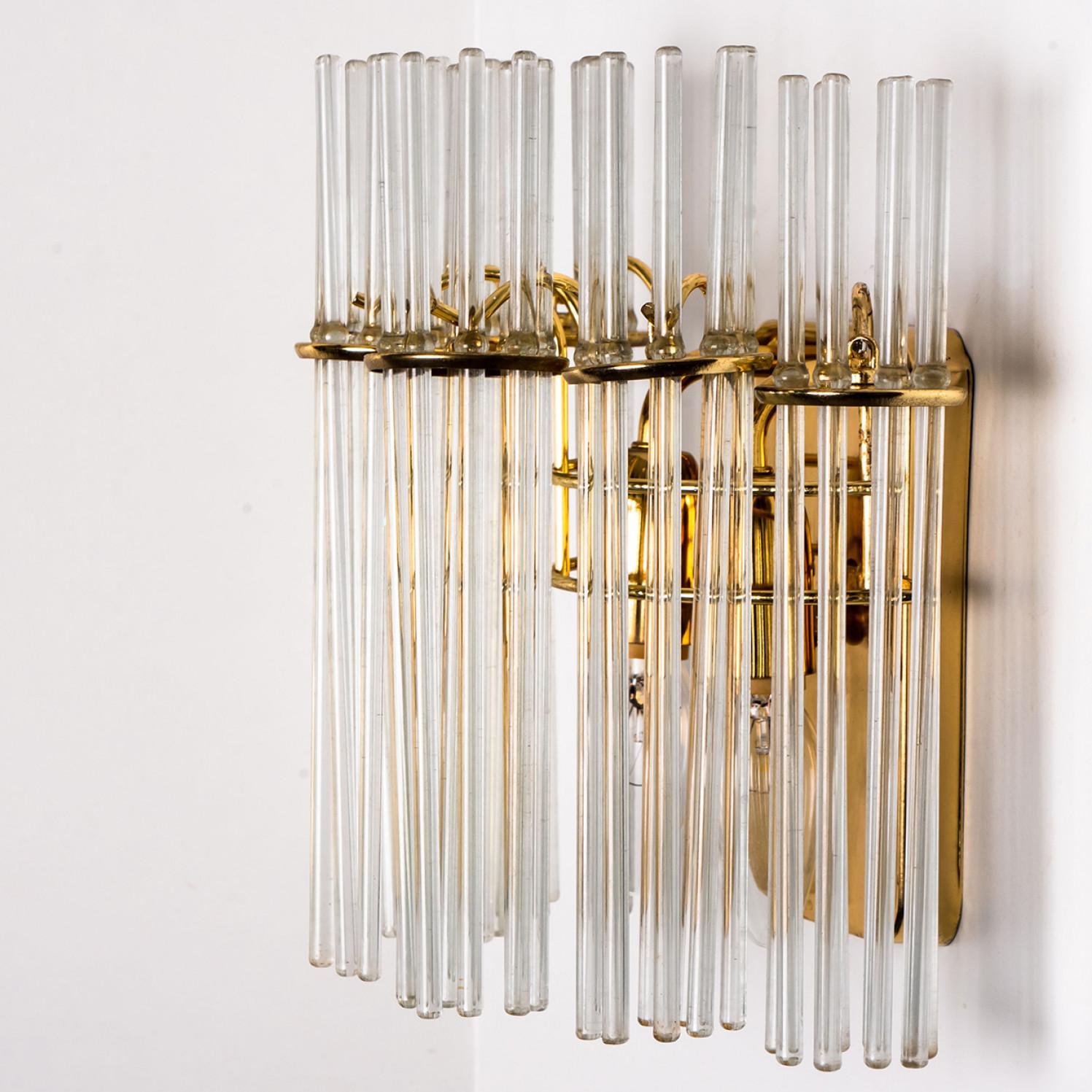 Pair of Gold Rod Glass and Brass Wall Sconces in Style of Sciolari In Good Condition For Sale In Rijssen, NL