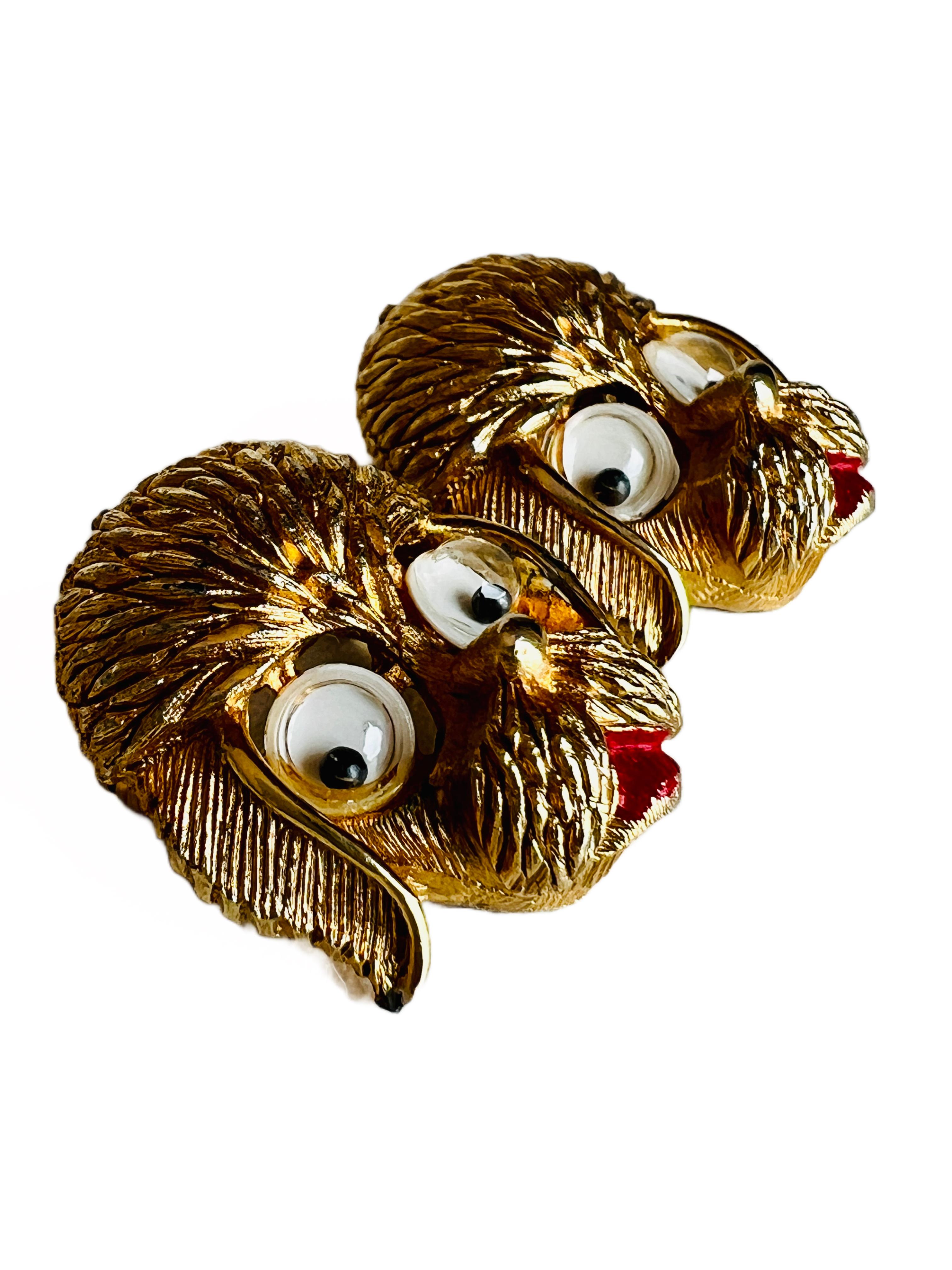 Pair of Gold Tone Googly Moving Eyes Figural Puppy Dog Brooch Pins W/ Red Mouth In Good Condition For Sale In Sausalito, CA