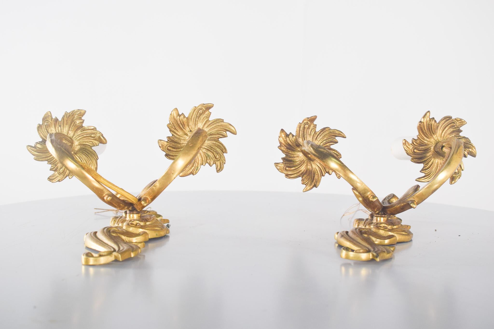 Pareja de apliques dorados Portugués en venta