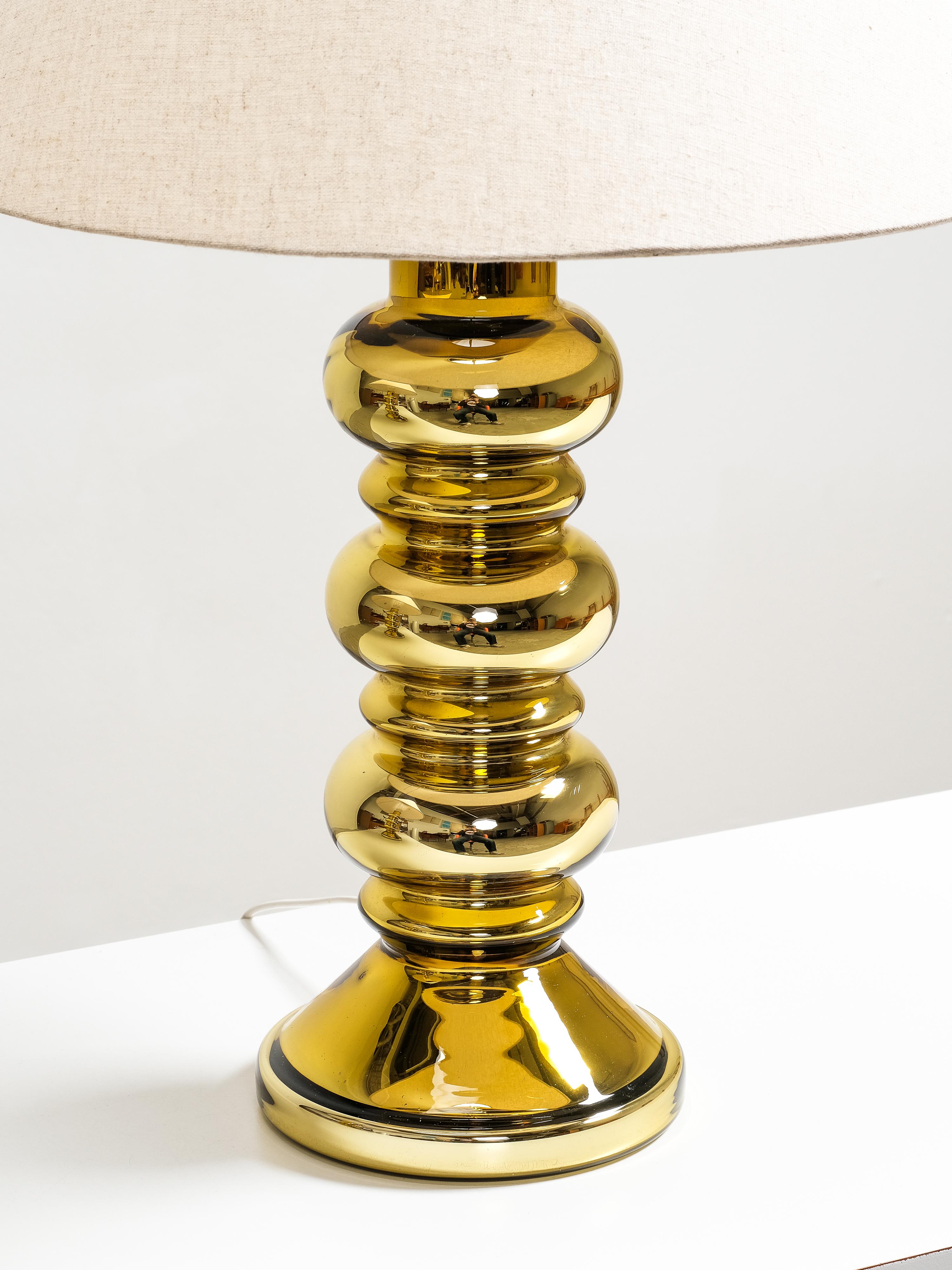 Mid-20th Century Pair of Golden Art Glass Table Lamps by Flygsfors, Sweden, 1960s For Sale