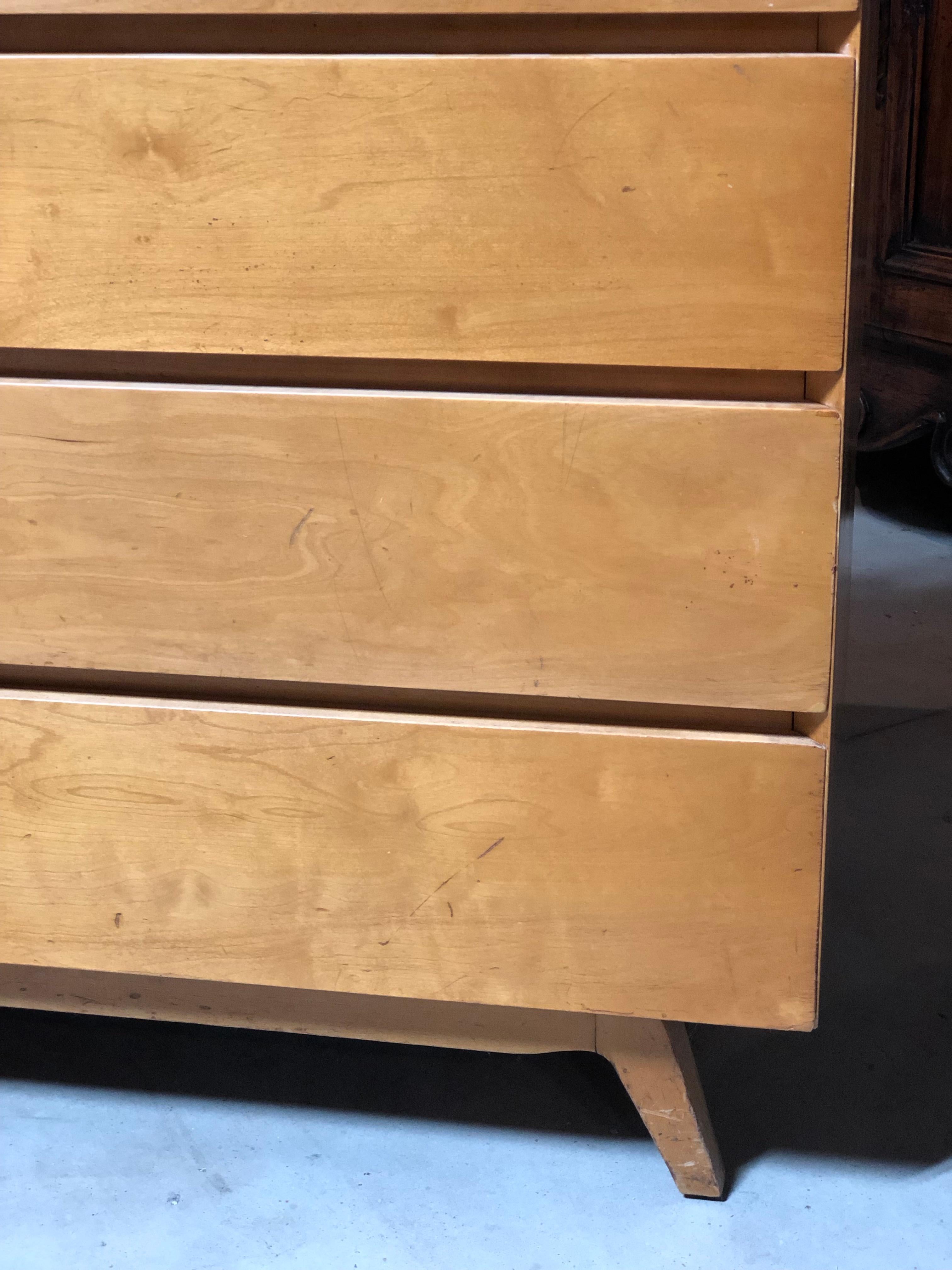 Pair of Golden Birch Mid-Century Modern Swedish Dressers 3