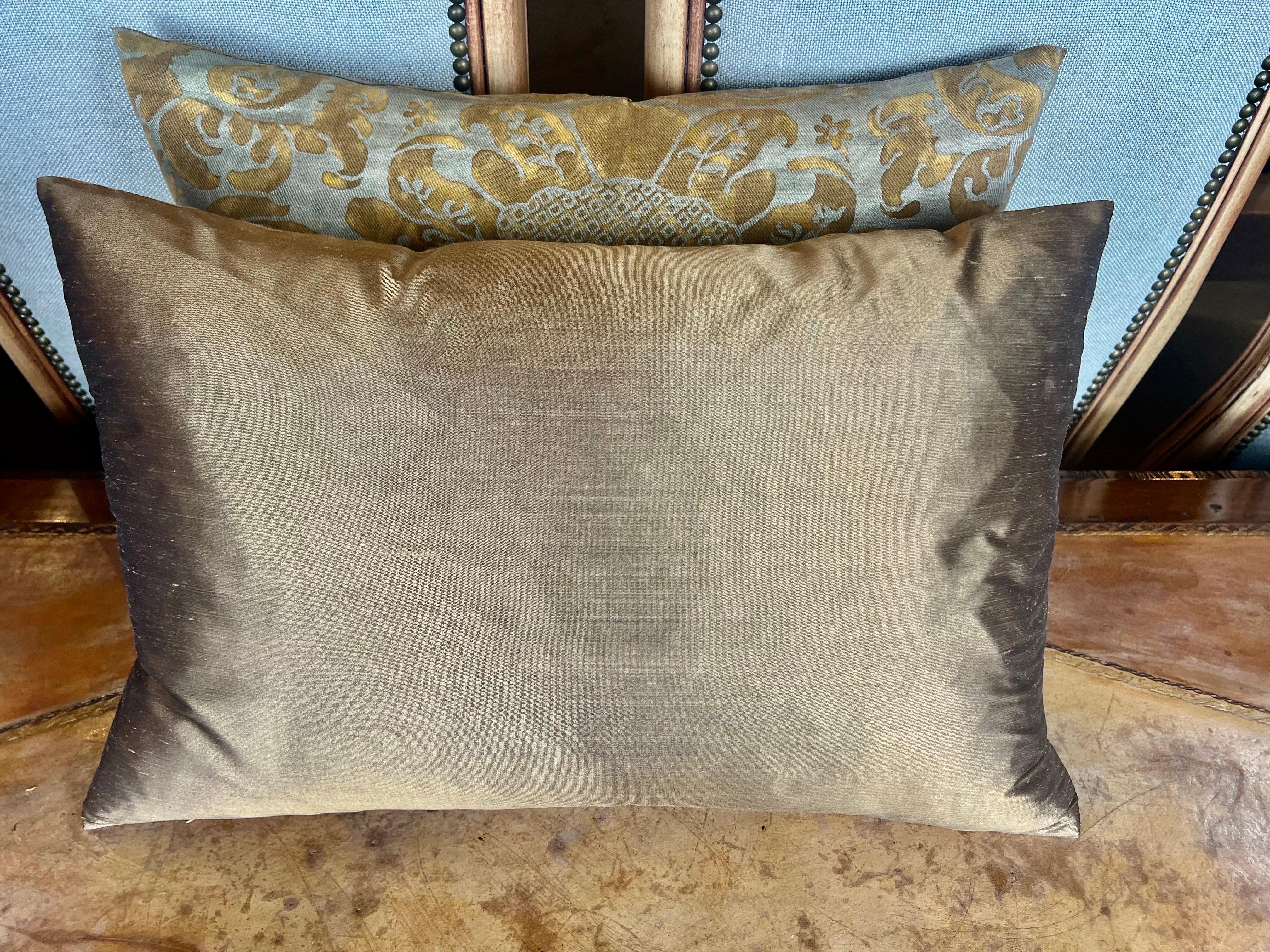 Pair of Golden Caravaggio Fortuny Pillows 1