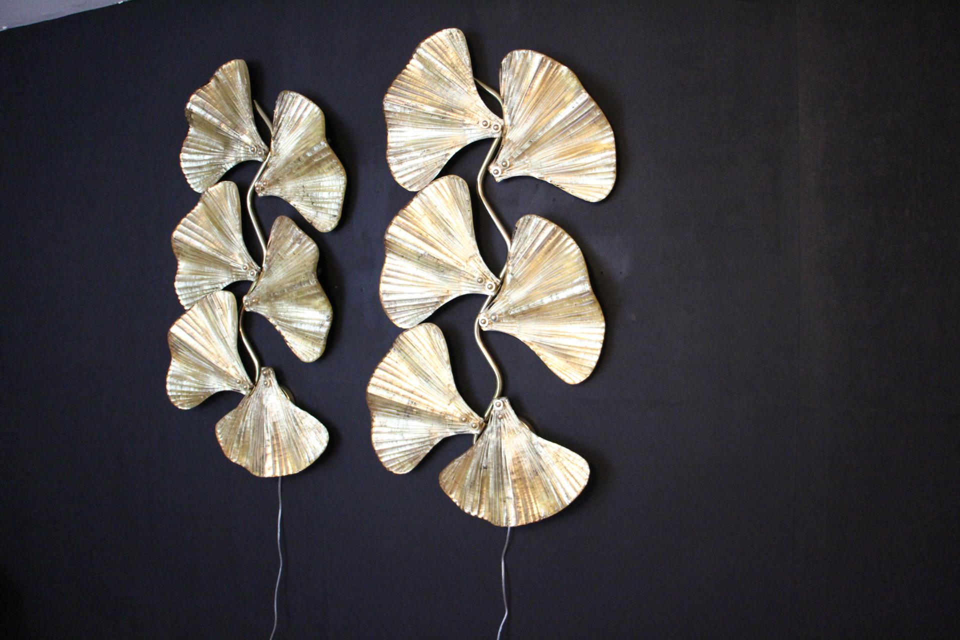 Pair of Golden Gingko Sconces in Murano Glass in Tommaso Barbi Style, Wall Lights In Excellent Condition For Sale In Saint-Ouen, FR