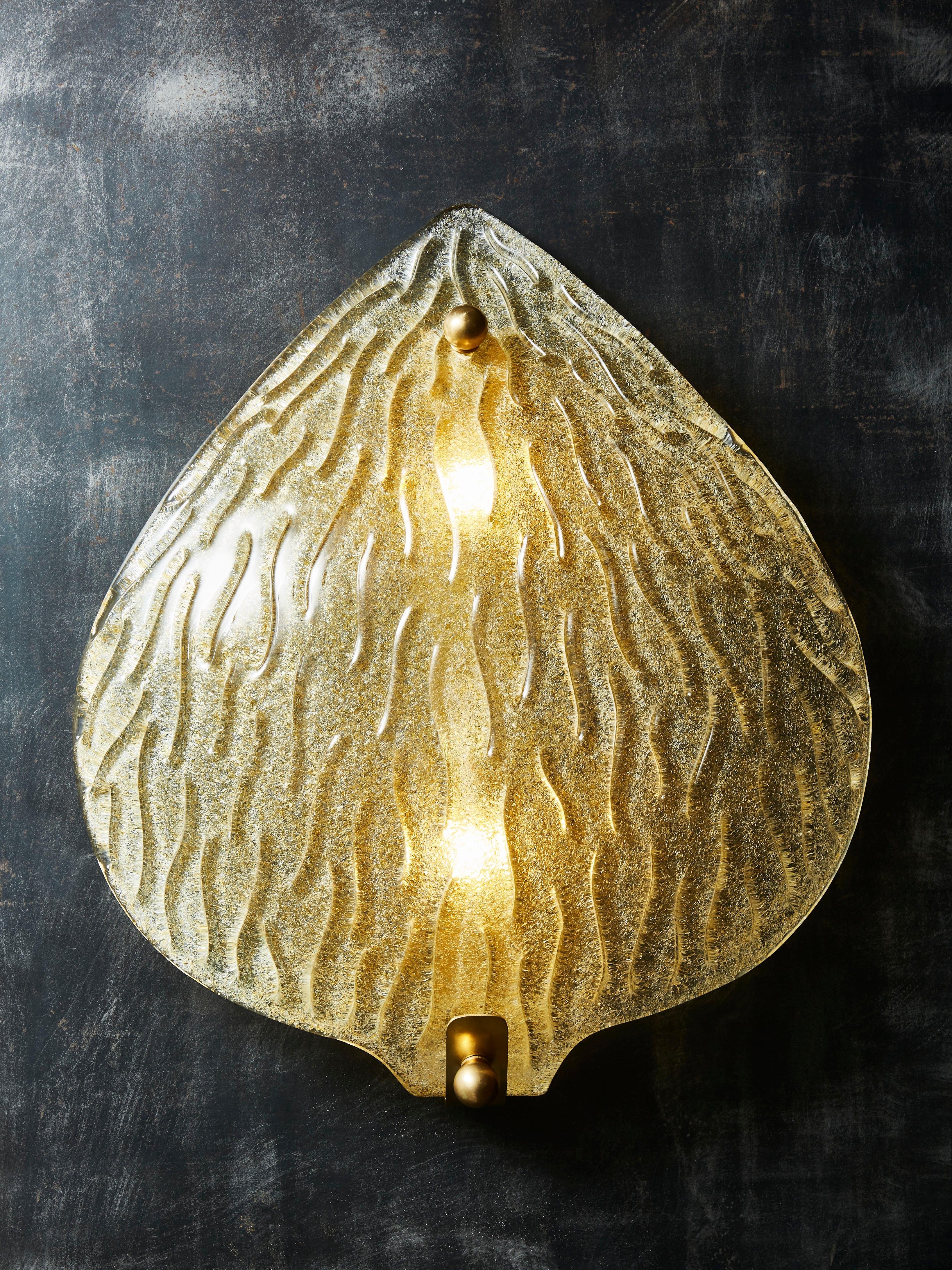 Mid-Century Modern Pair of Golden Murano Glass Leaf Shaped Wall Sconces For Sale