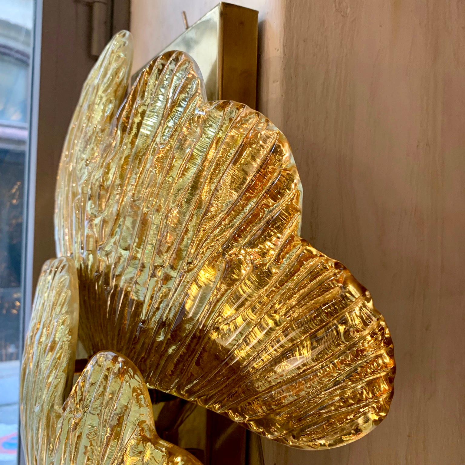 Pair of Golden Murano Glass Mirrored Ginkgo Leaf Sconces, Brass Structure, 1950s 9