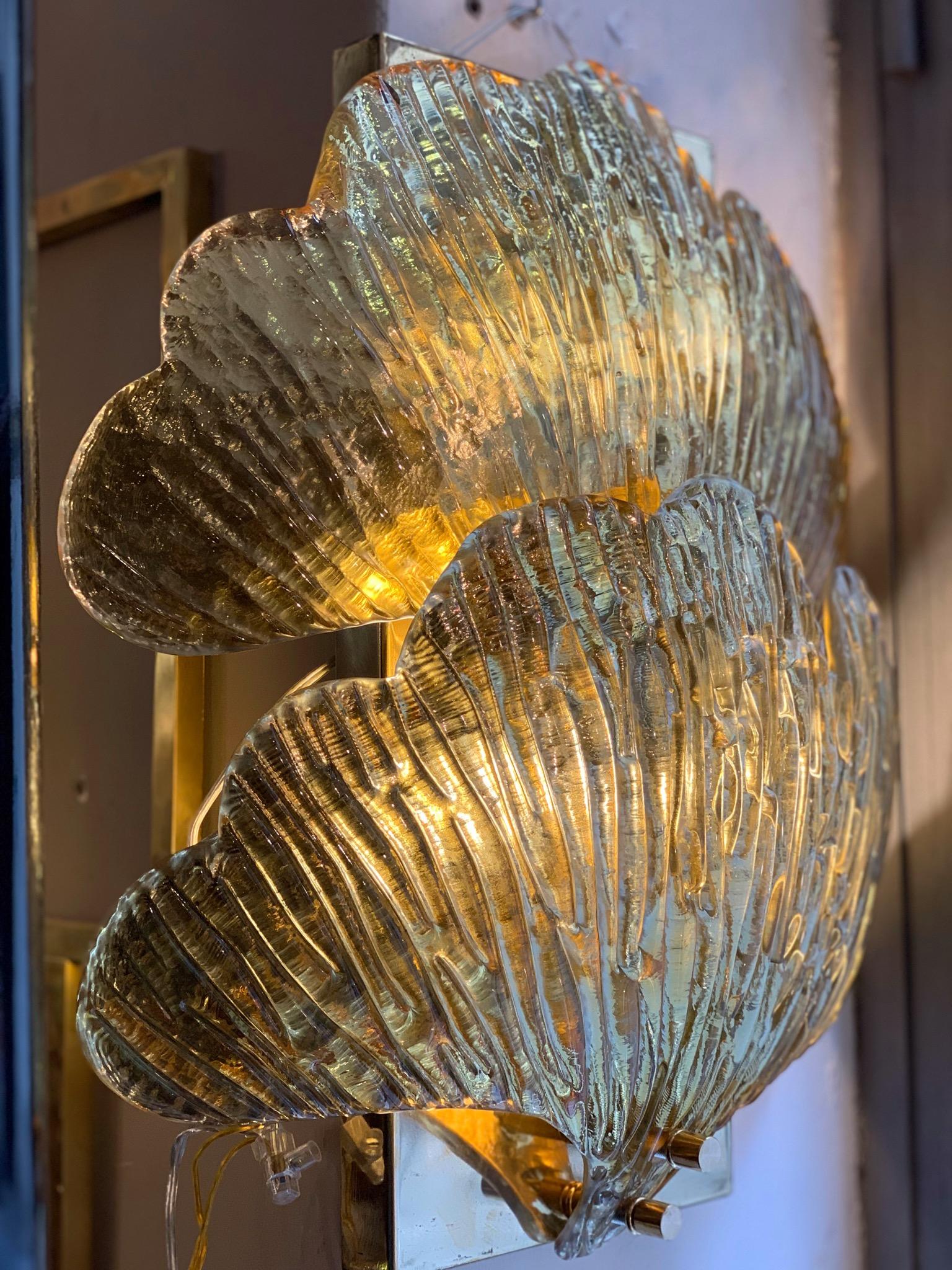 Pair of Golden Murano Glass Mirrored Ginkgo Leaf Sconces, Brass Structure, 1950s 2
