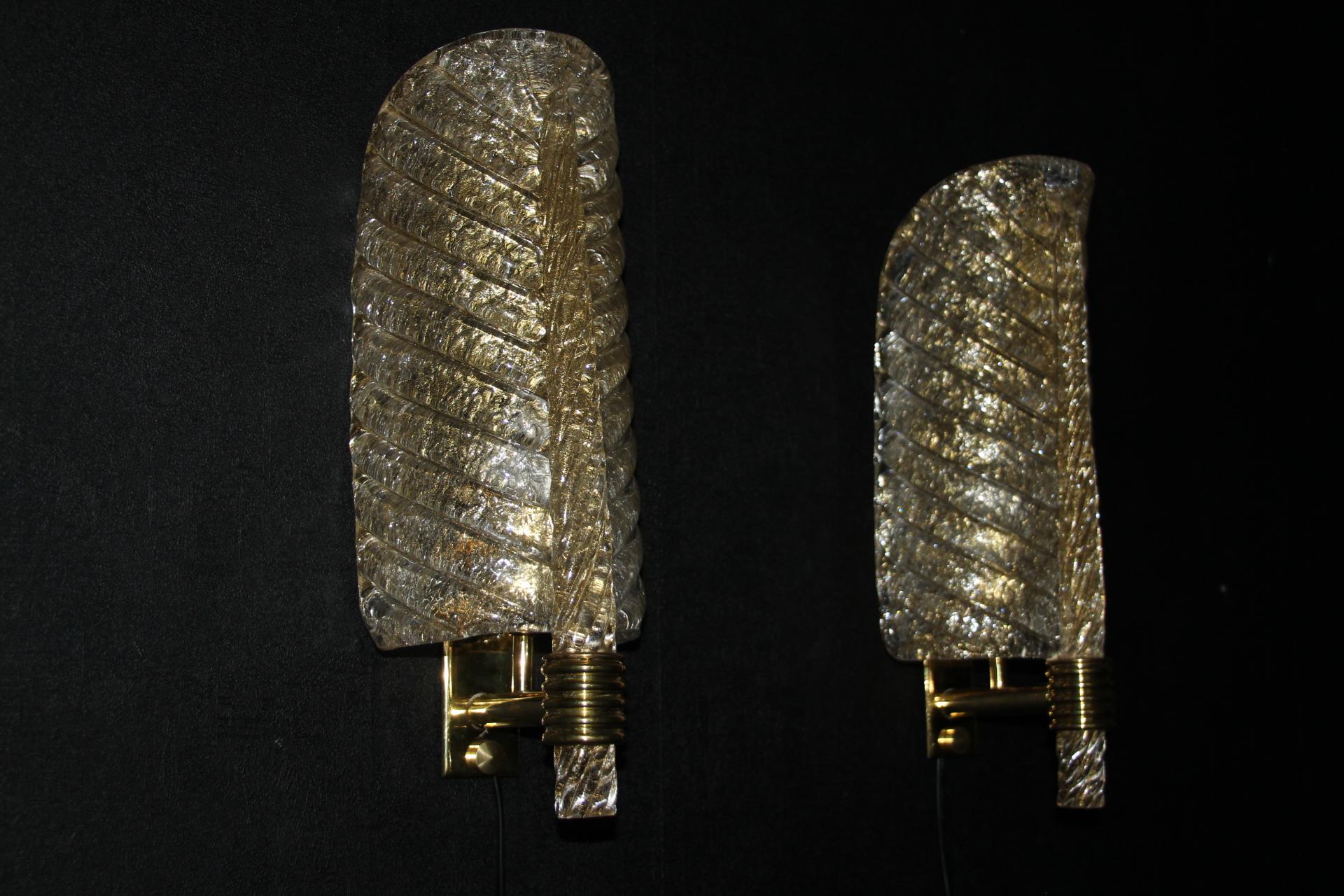 Italian Pair of Golden Murano Glass Sconces, Leaf Shape Wall Lights, Barovier Style For Sale