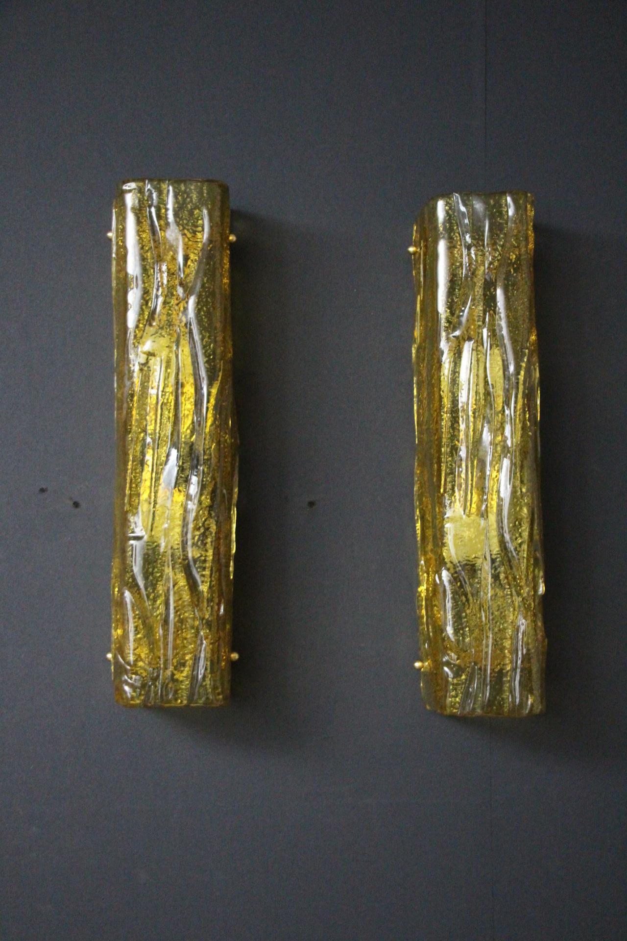 Mid-Century Modern Pair of Golden Murano Glass Sconces, Square Tube Wall Lights, Mazzega Style For Sale