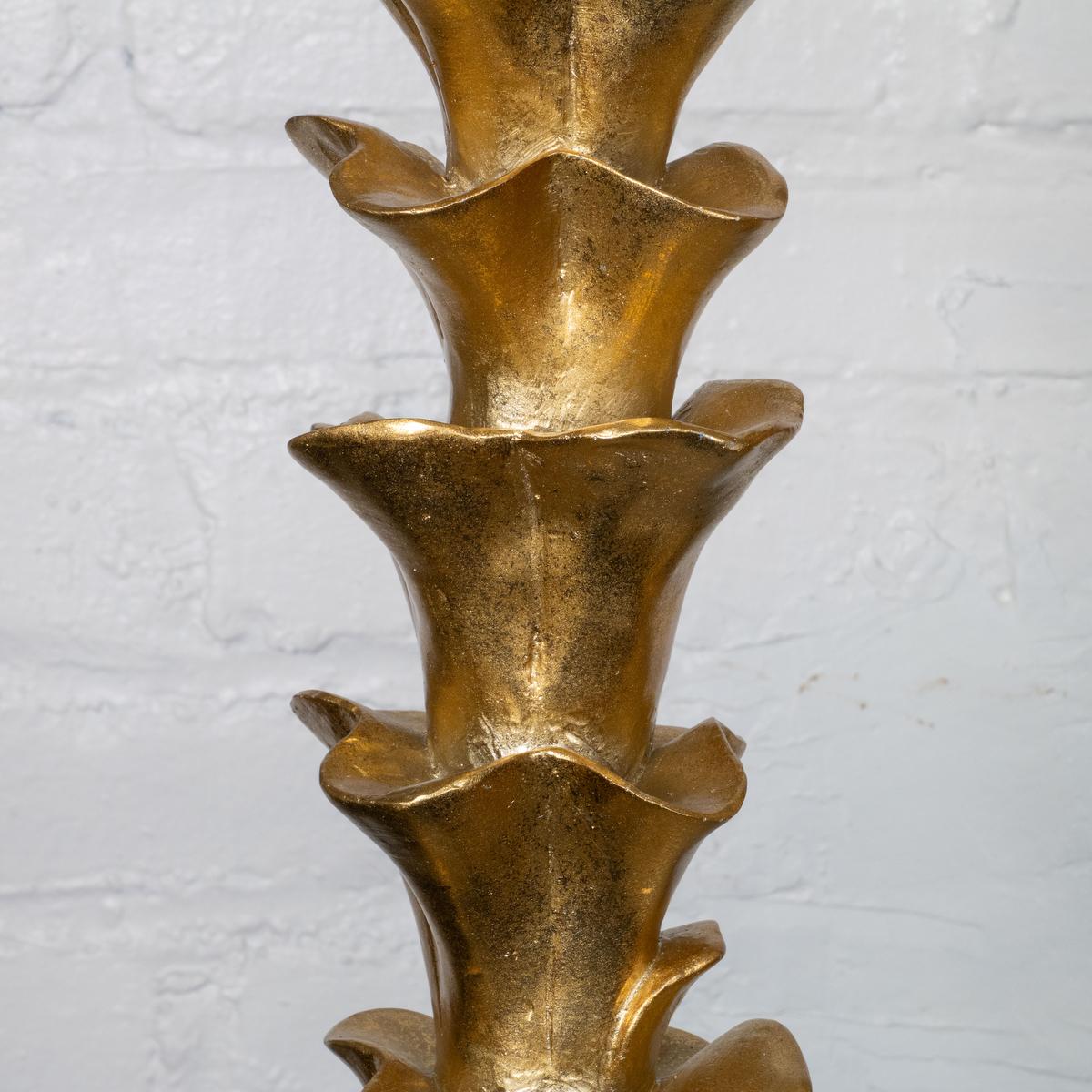 Pair of golden organic form composition table lamps In Good Condition For Sale In Tarrytown, NY
