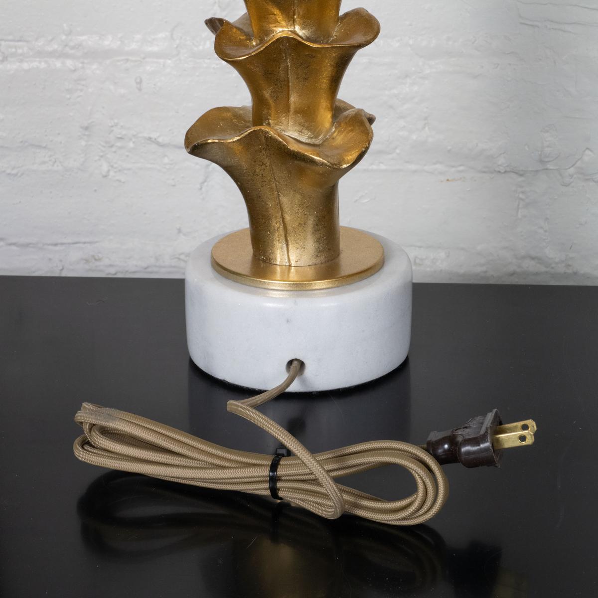 Pair of golden organic form composition table lamps For Sale 2